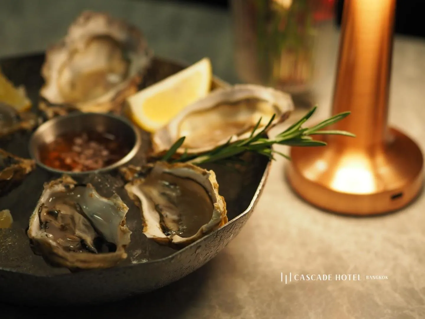 Restaurant/places to eat in Cascade Hotel Bangkok