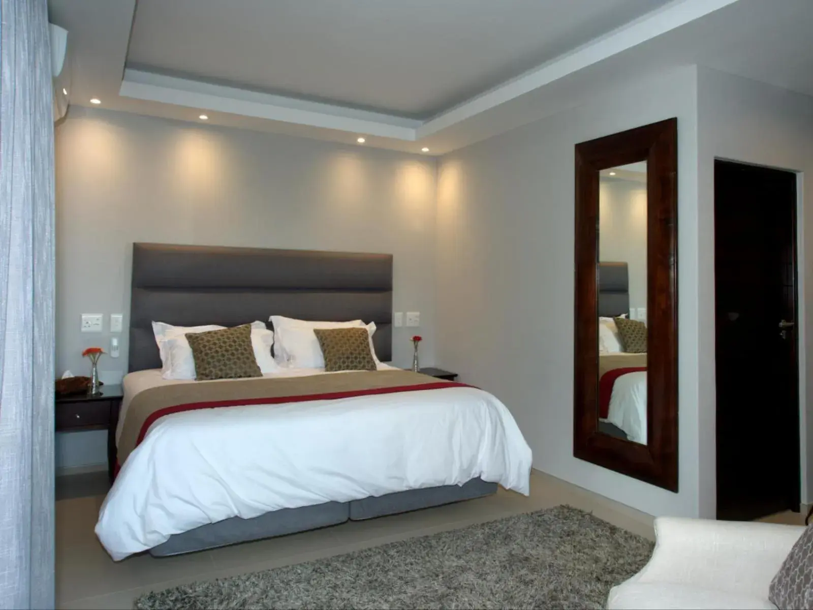 Mountain Facing Room in Hout Bay View Boutique Hotel Mountain Facing Room in Hout Bay View Boutique Hotel