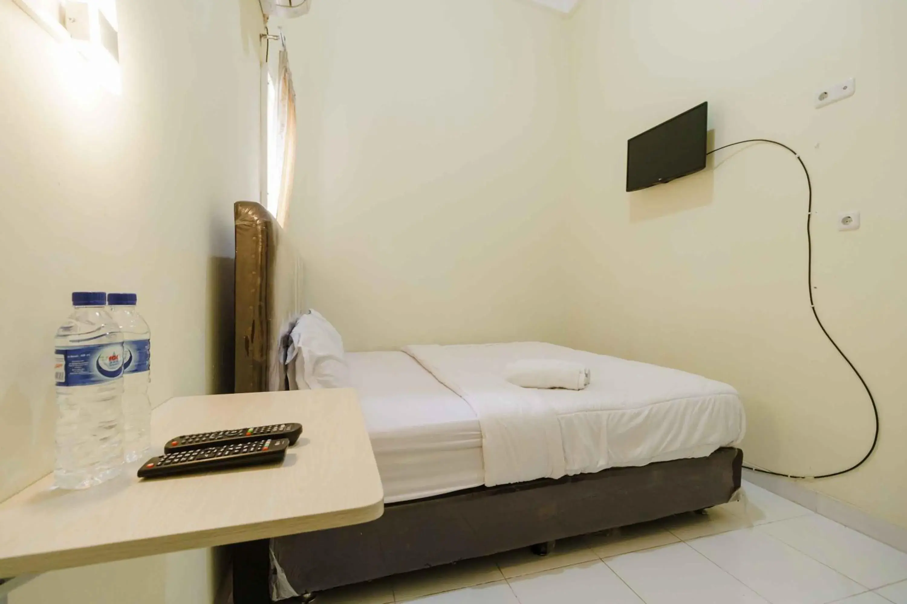 Bedroom, Bed in RedDoorz near OPI Mall Palembang 2 Bedroom, Bed in RedDoorz near OPI Mall Palembang 2