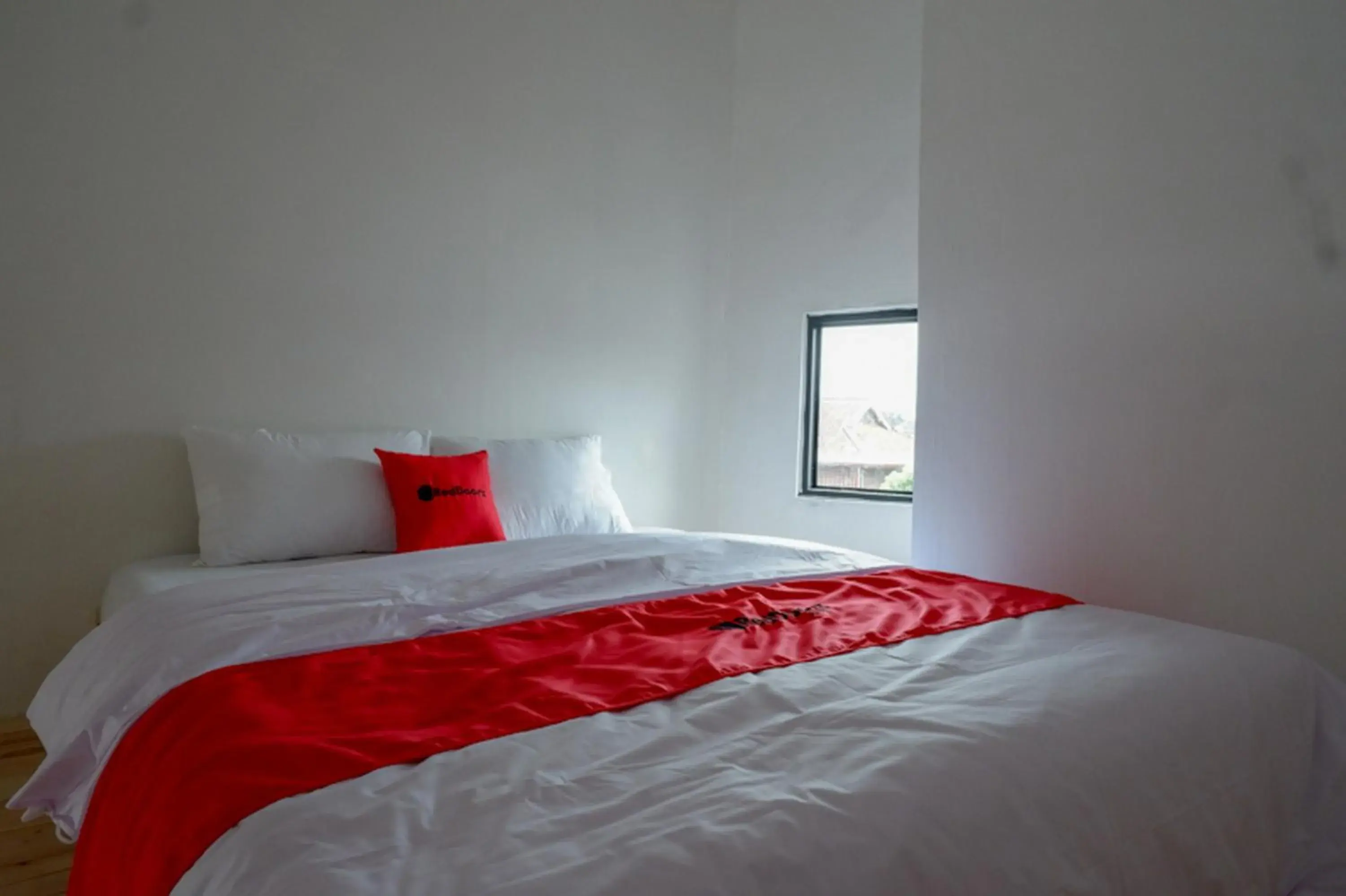 Bedroom in RedDoorz @ Demangan Sari Residence