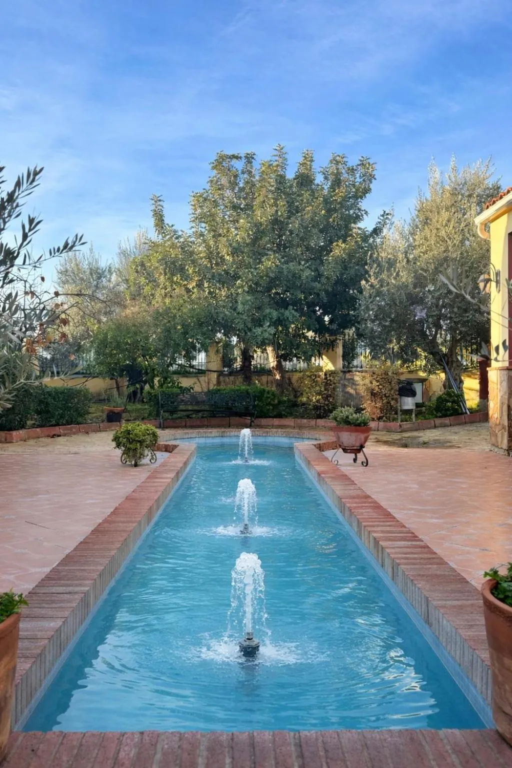 Inner courtyard view in Hotel Trajano