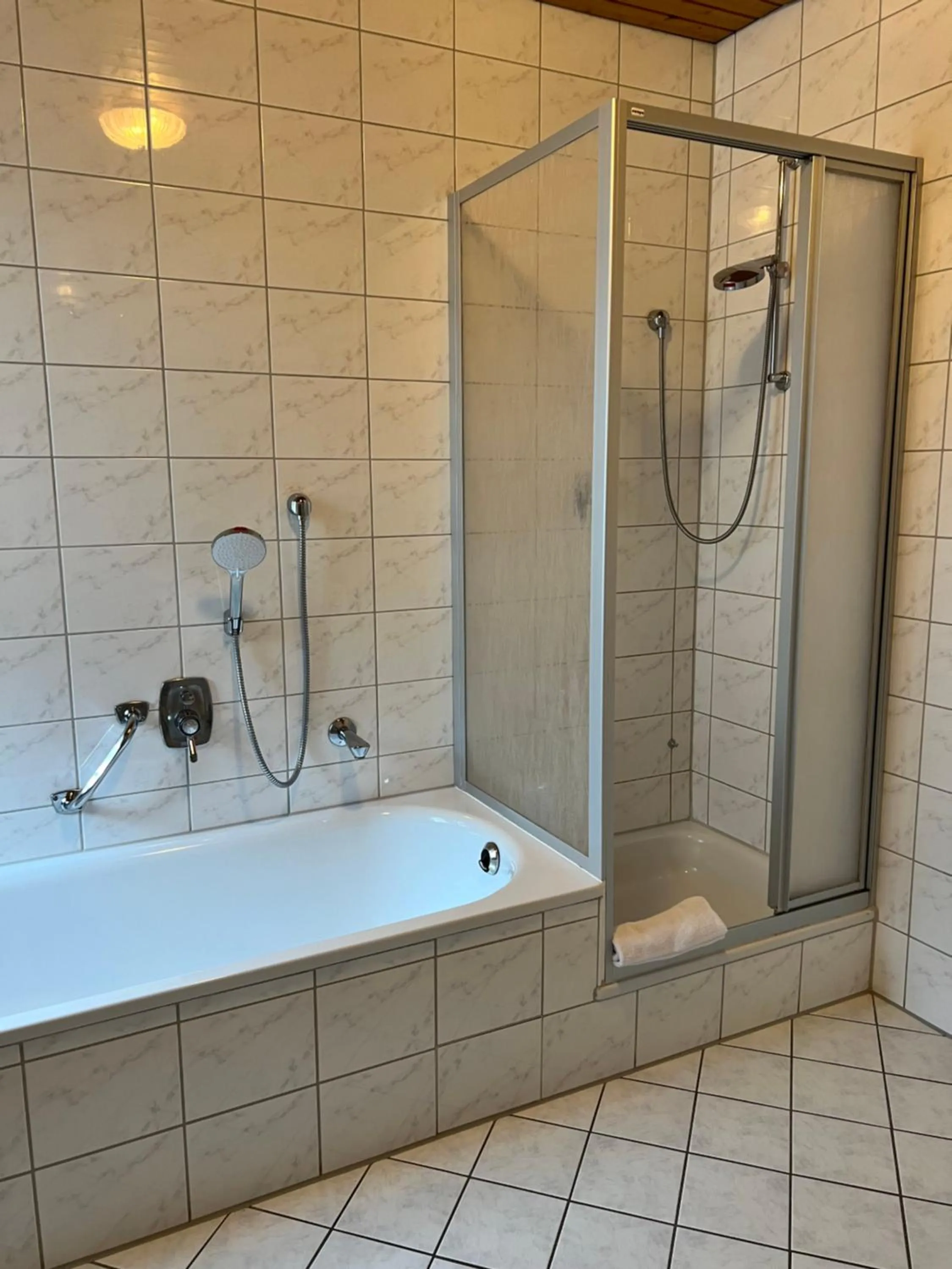 Shower in Hotel Fantasie