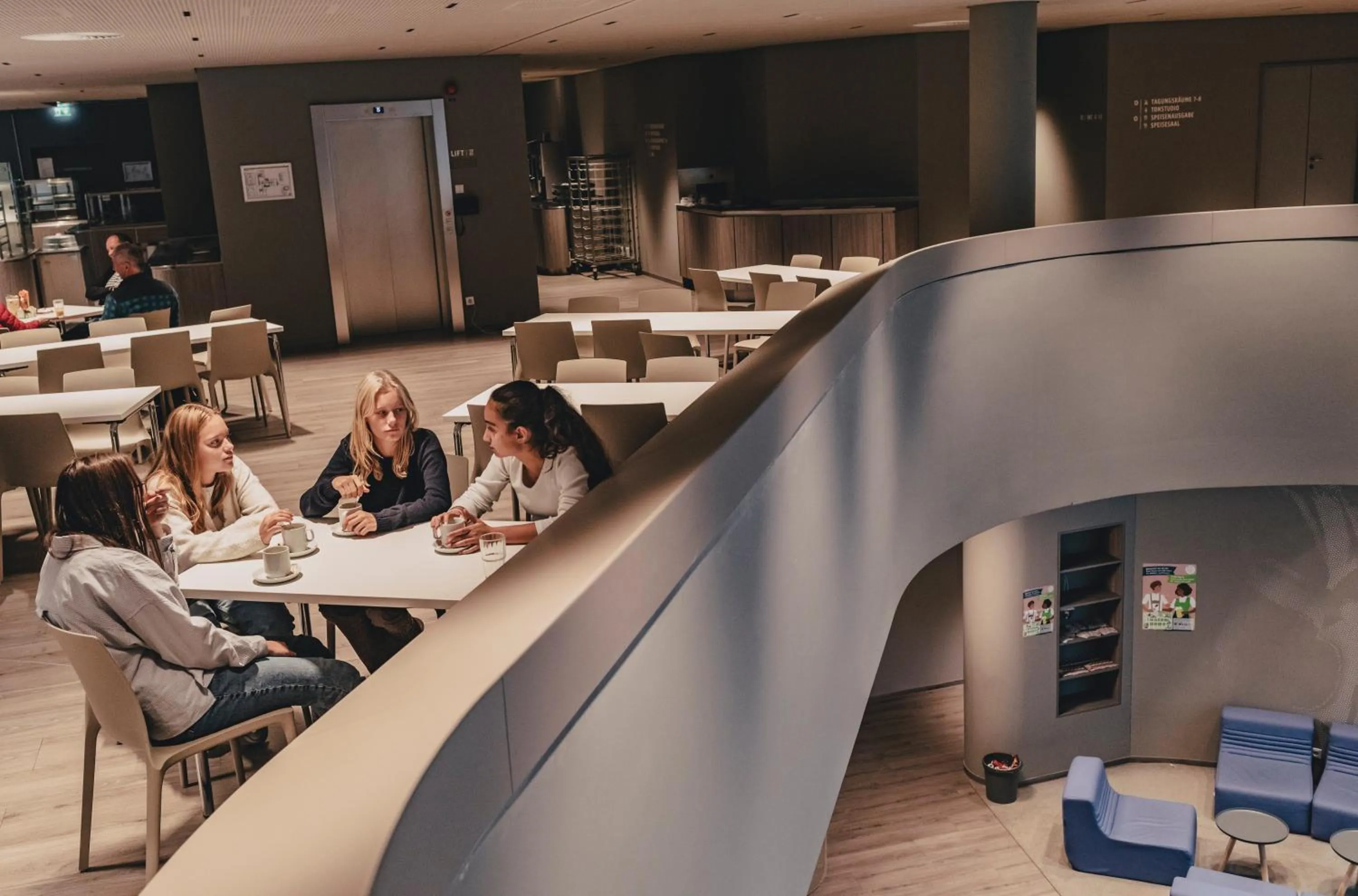 Breakfast in Jugendherberge München City