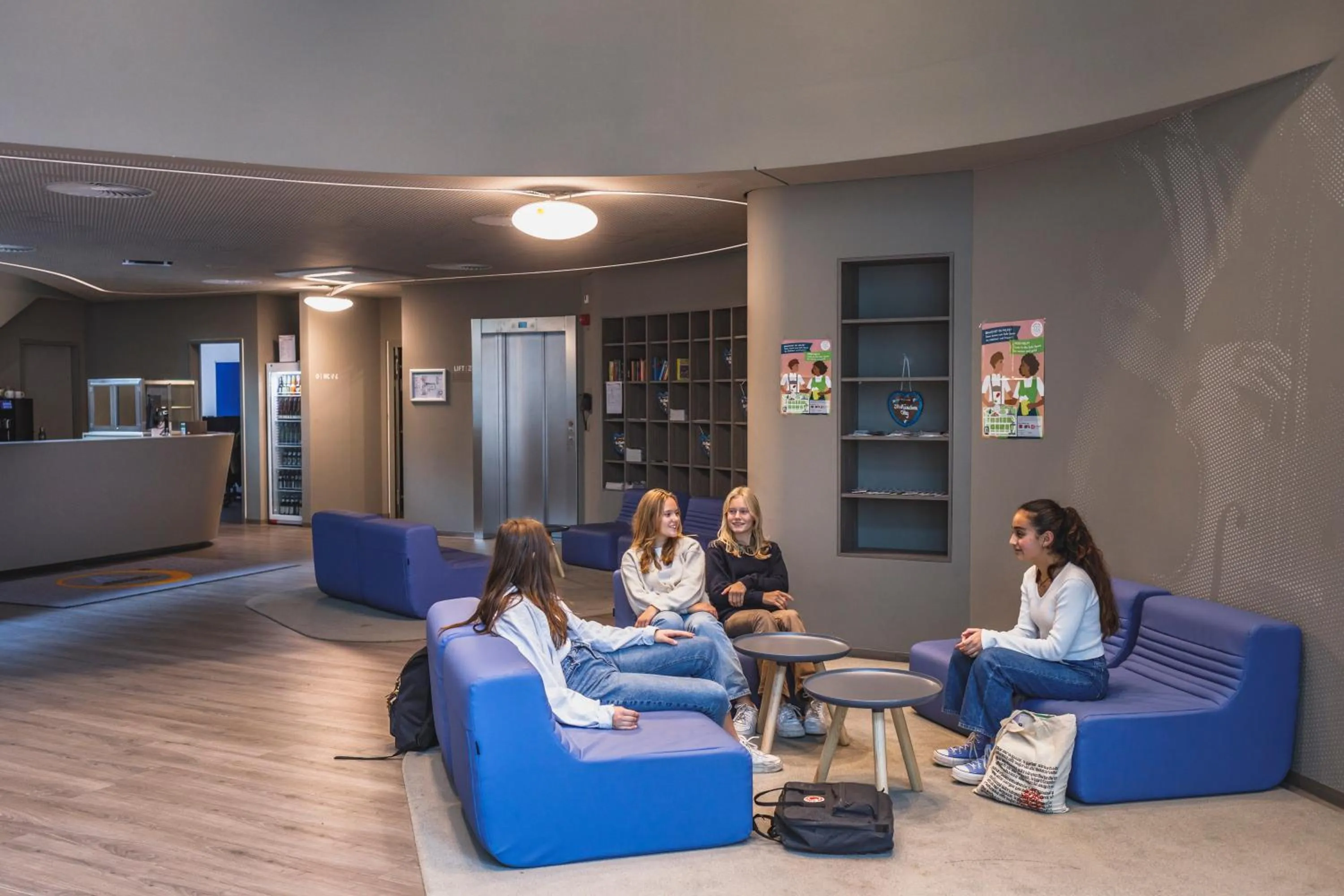 Lobby or reception in Jugendherberge München City