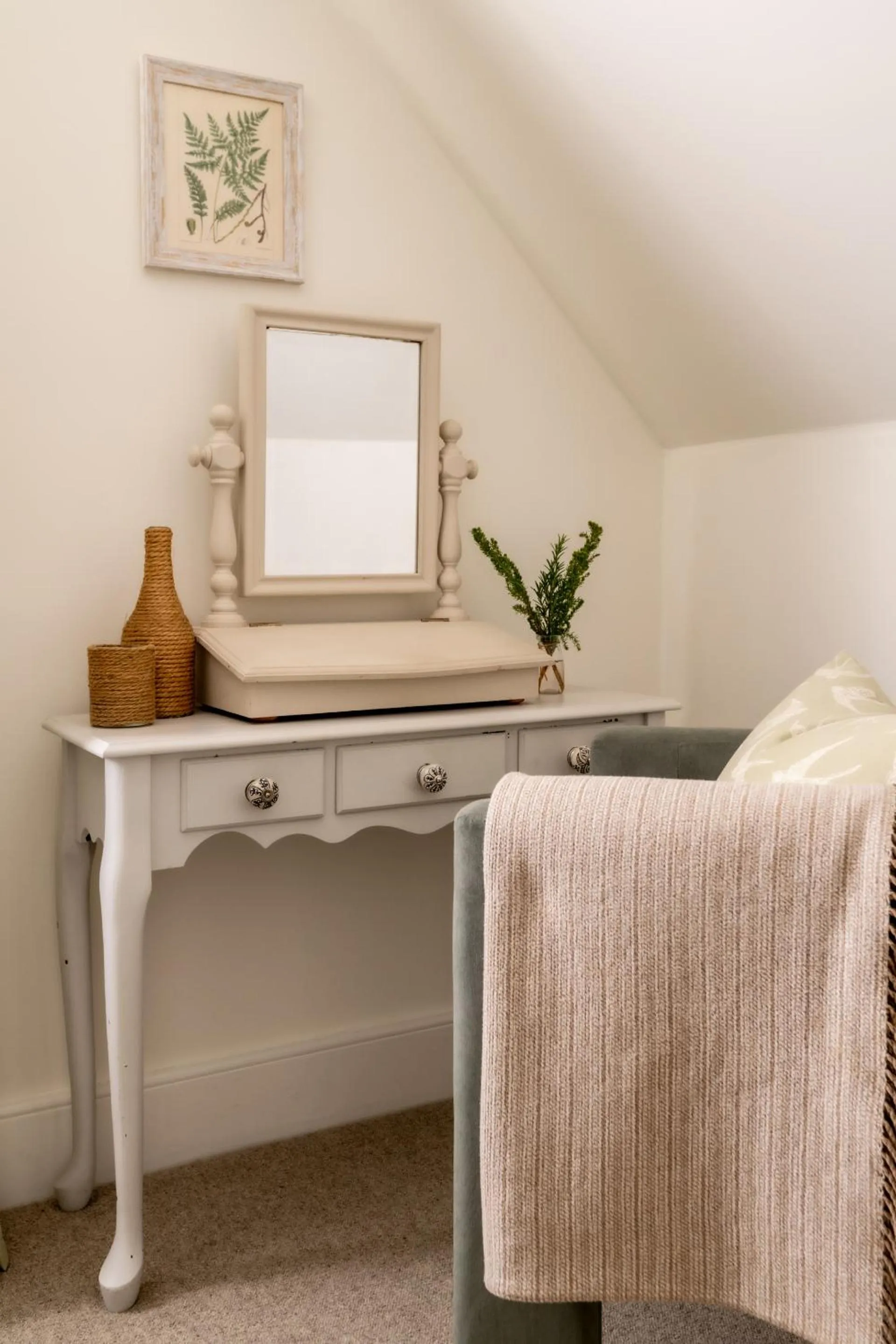 Bedroom in Magnolia Cottage-Exclusive Cotswold Package