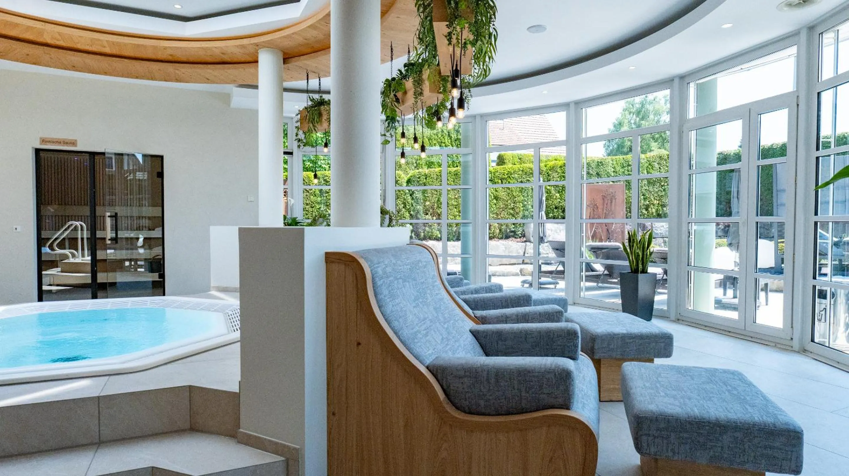 sunbed in Hotel & Restaurant Post