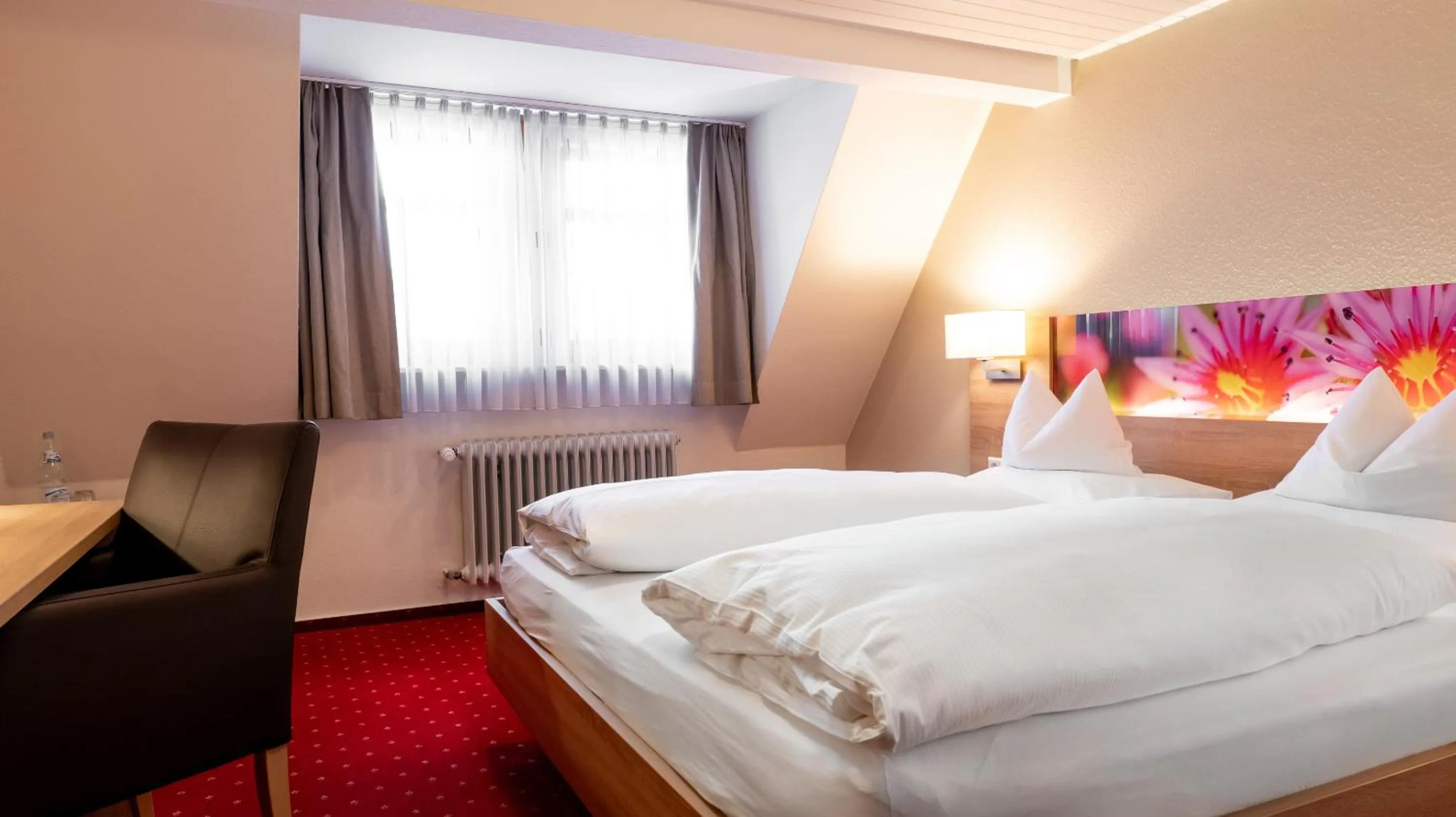 Bed in Hotel & Restaurant Post