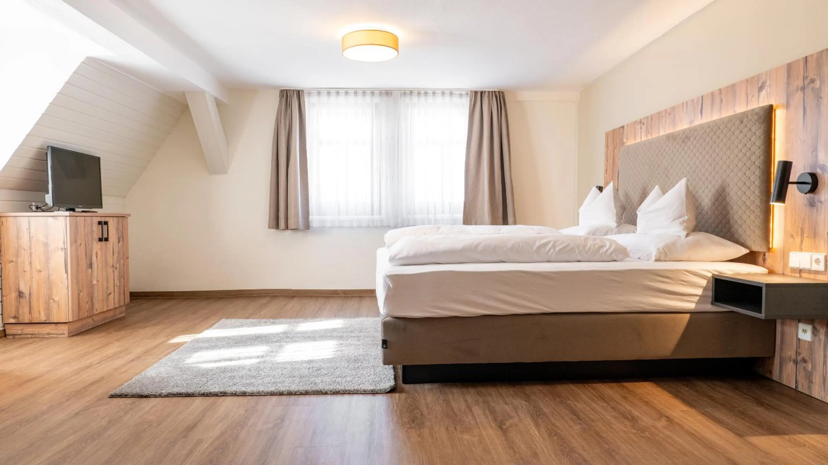 Bed in Hotel & Restaurant Post