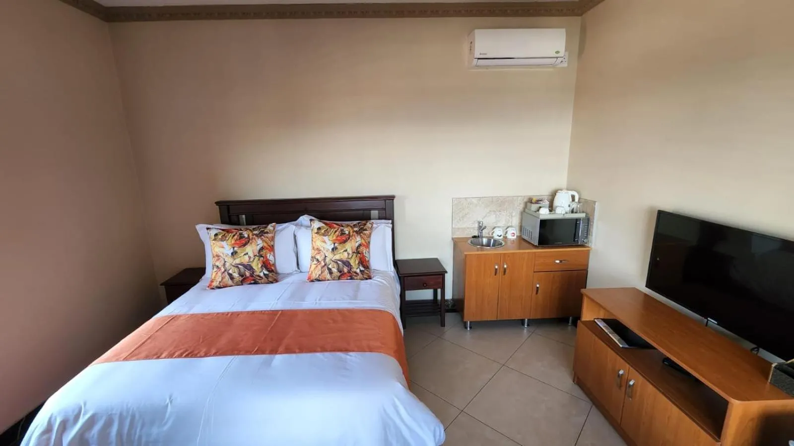 Bed in LilyPark Lodge