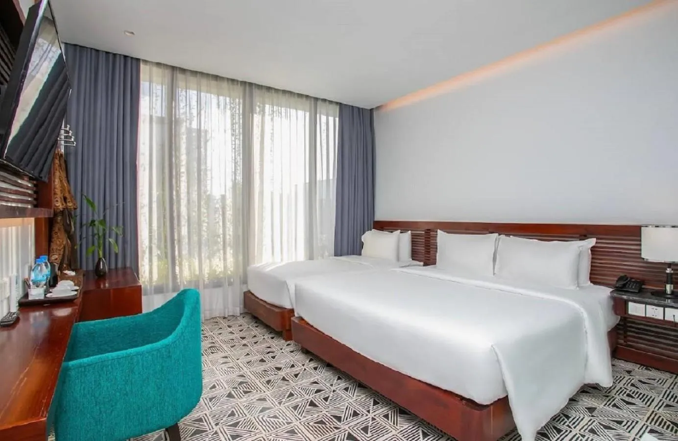 Photo of the whole room, Bed in UTEY Hotel