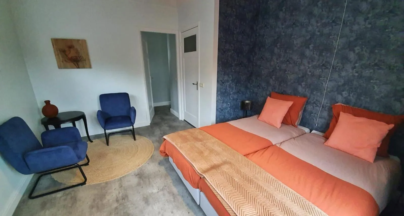 Photo of the whole room, Bed in BnB-Heirhuys