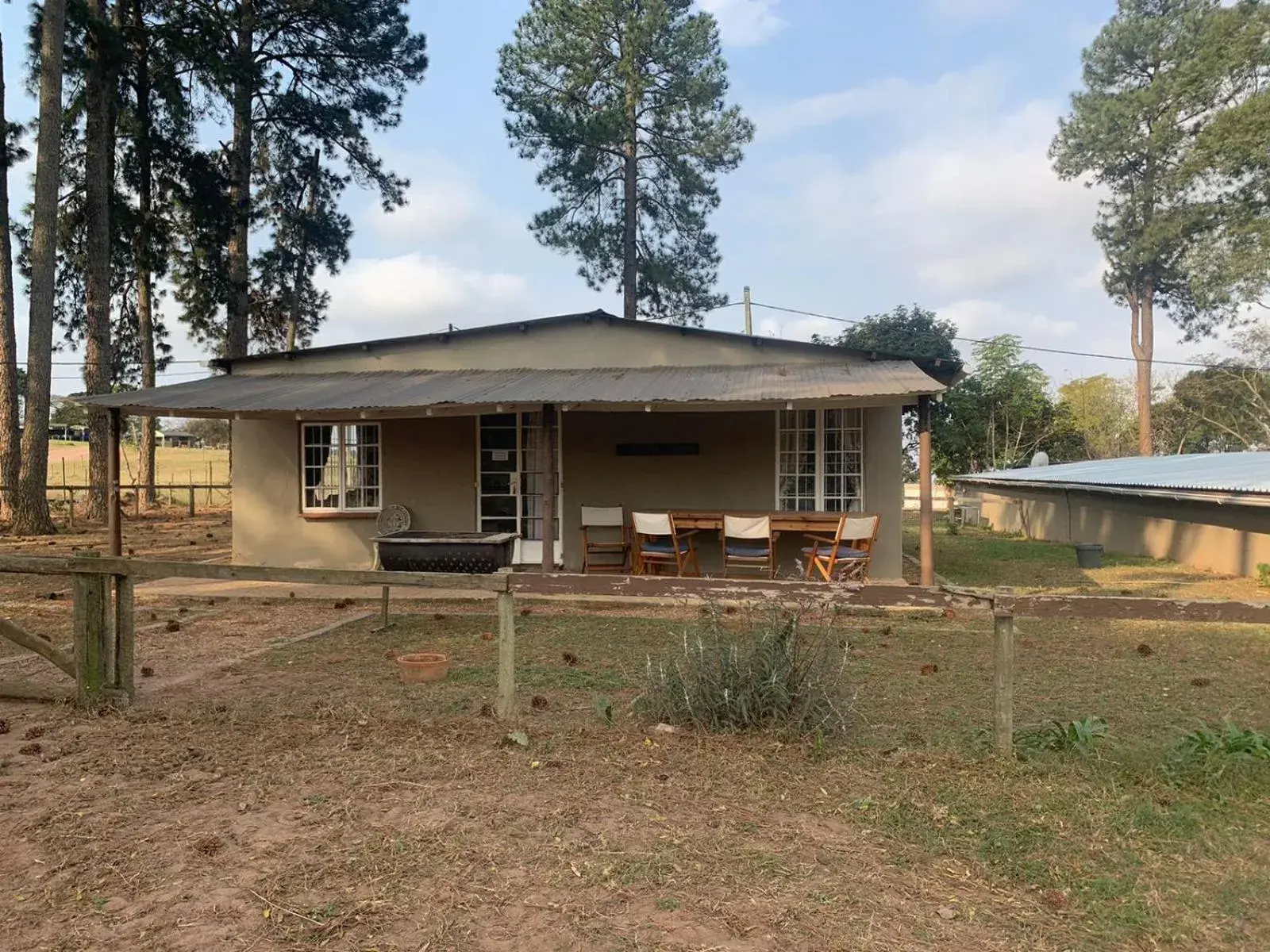 Three-Bedroom Chalet - single occupancy in Ollivanders Estate Three-Bedroom Chalet - single occupancy in Ollivanders Estate