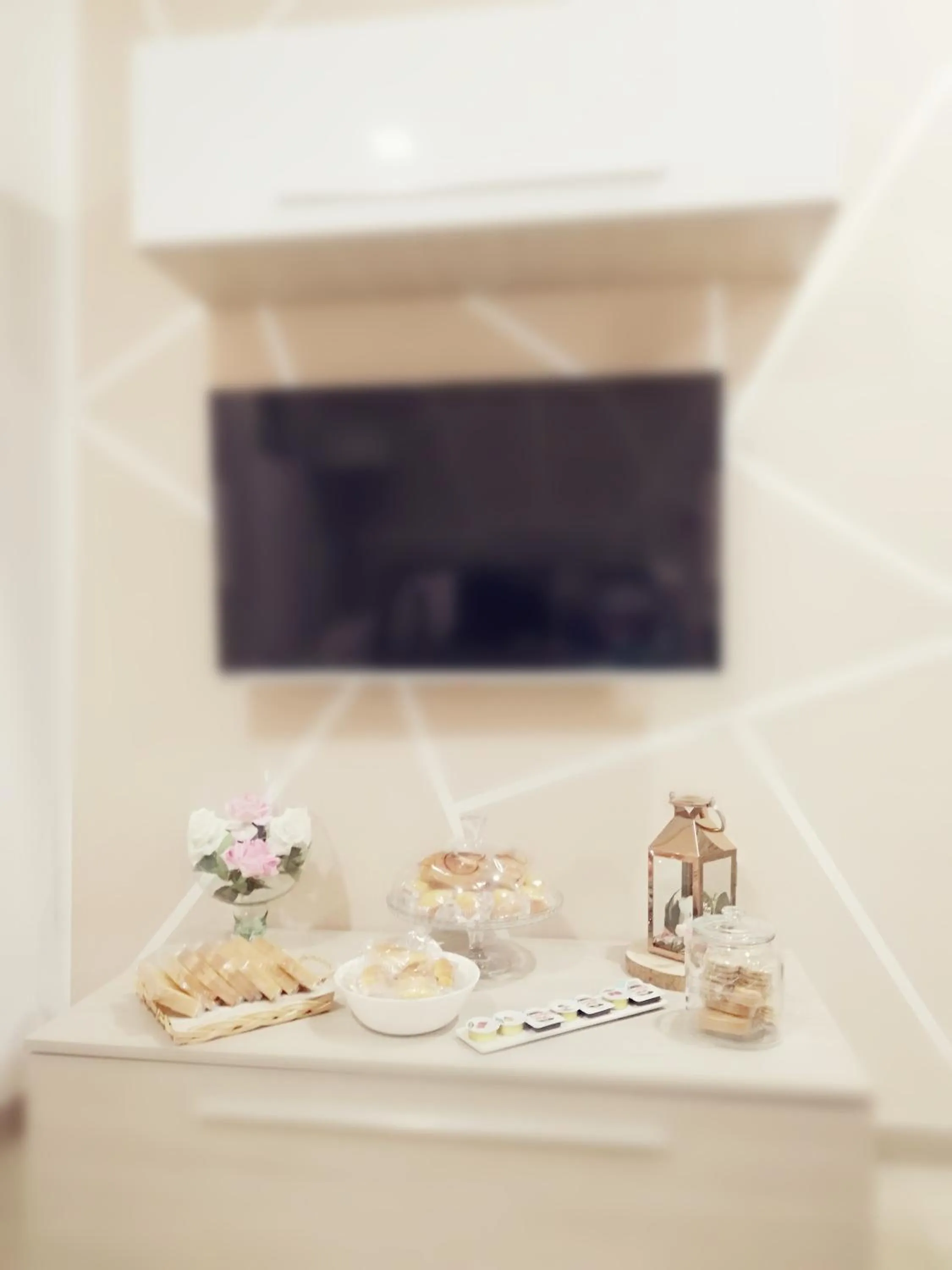 TV and multimedia in Royal Dreams