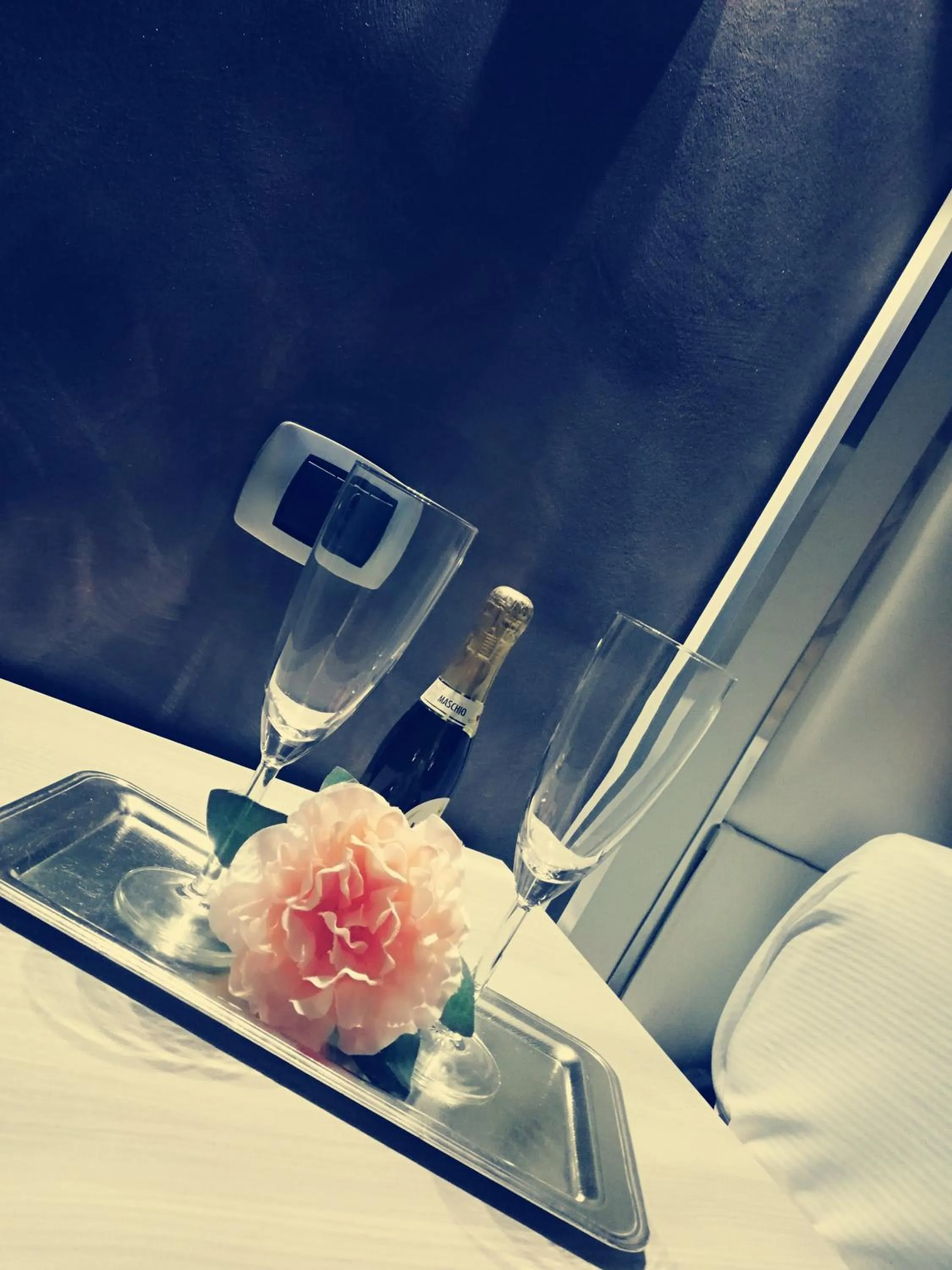 Bedroom, Bed in Royal Dreams