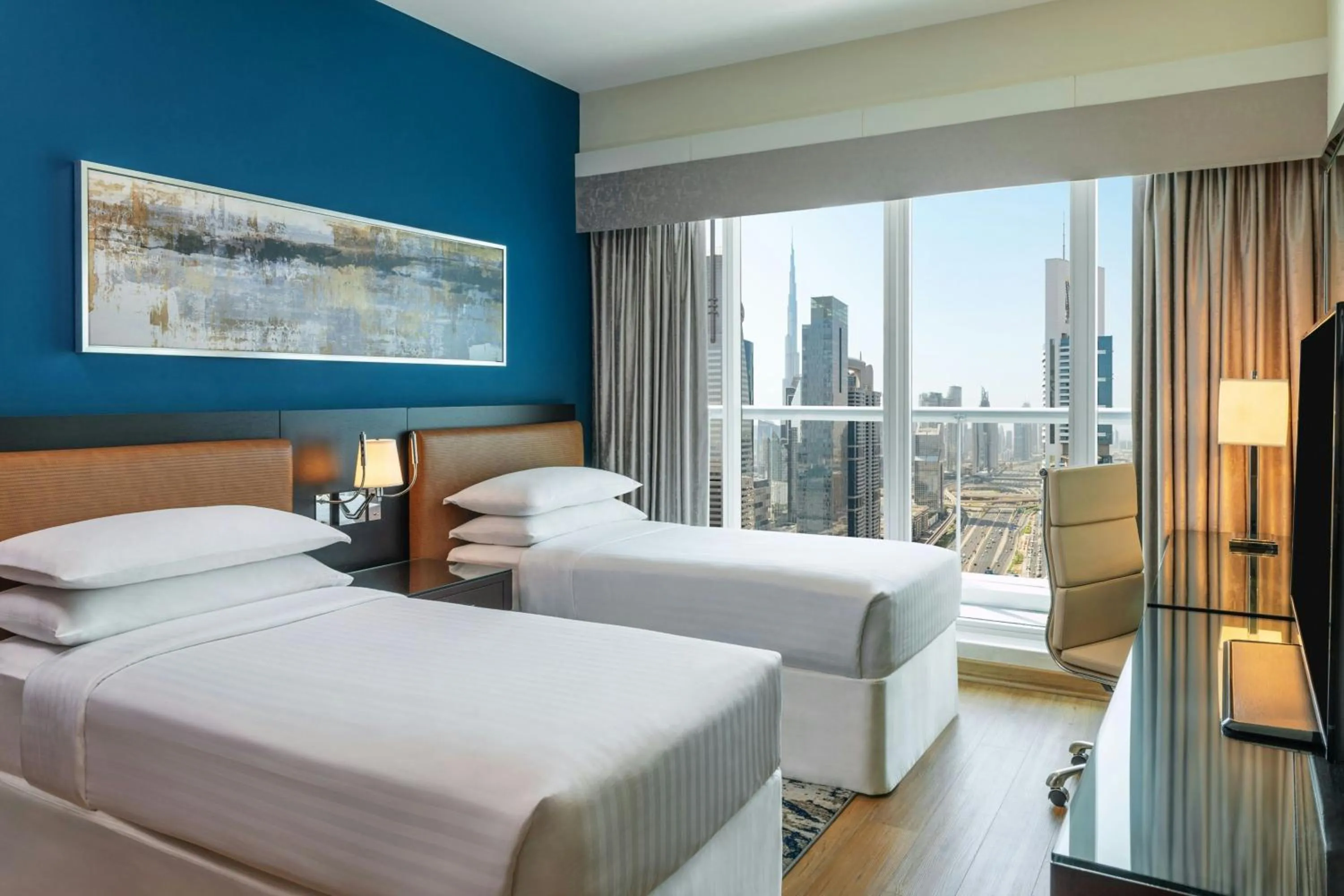 Bedroom, Bed in Four Points by Sheraton Sheikh Zayed Road