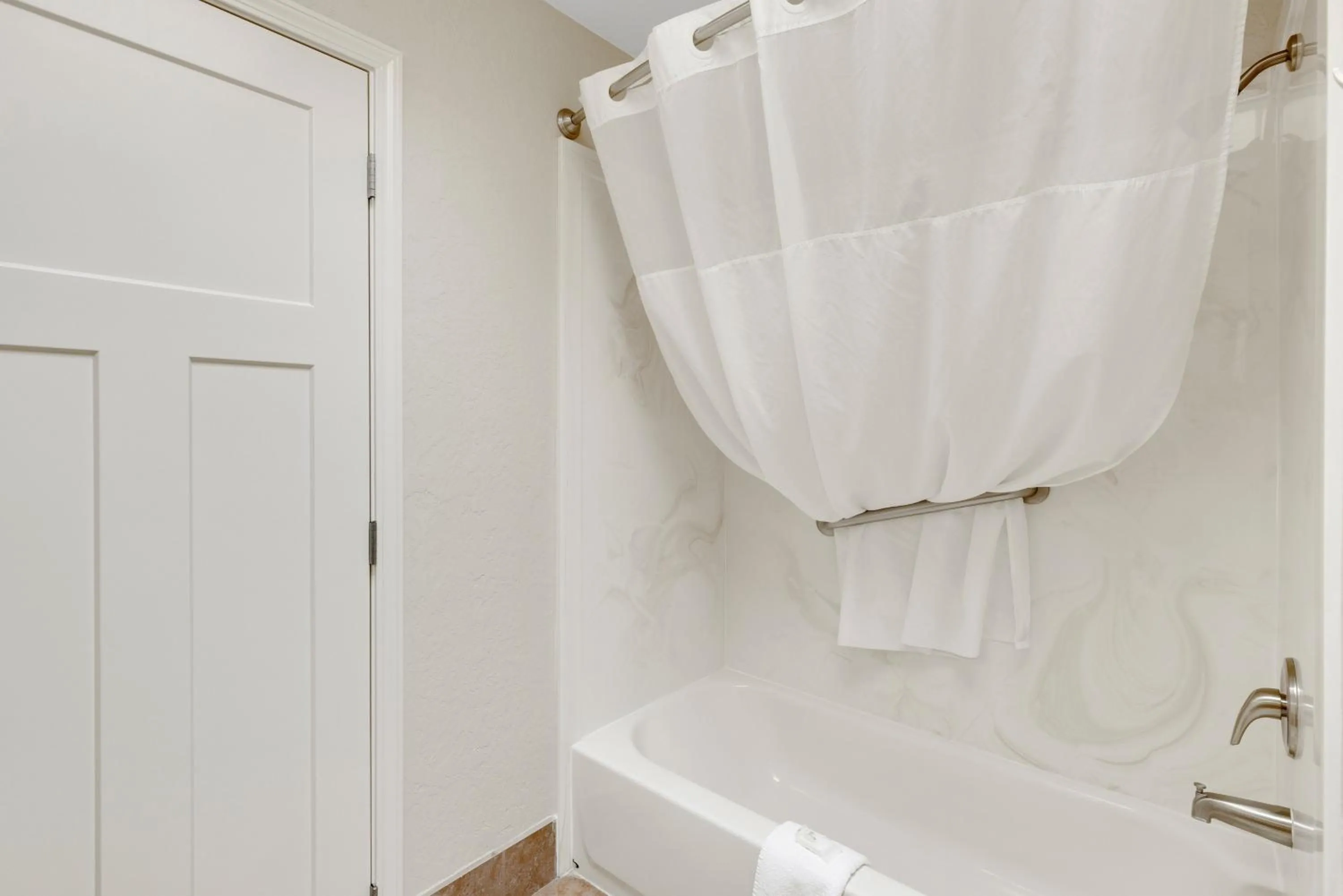 Shower in Villas at Southgate