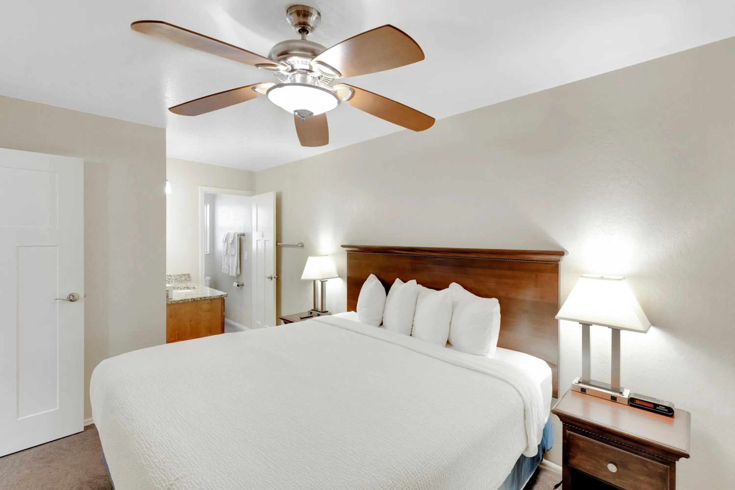 Bed in Villas at Southgate