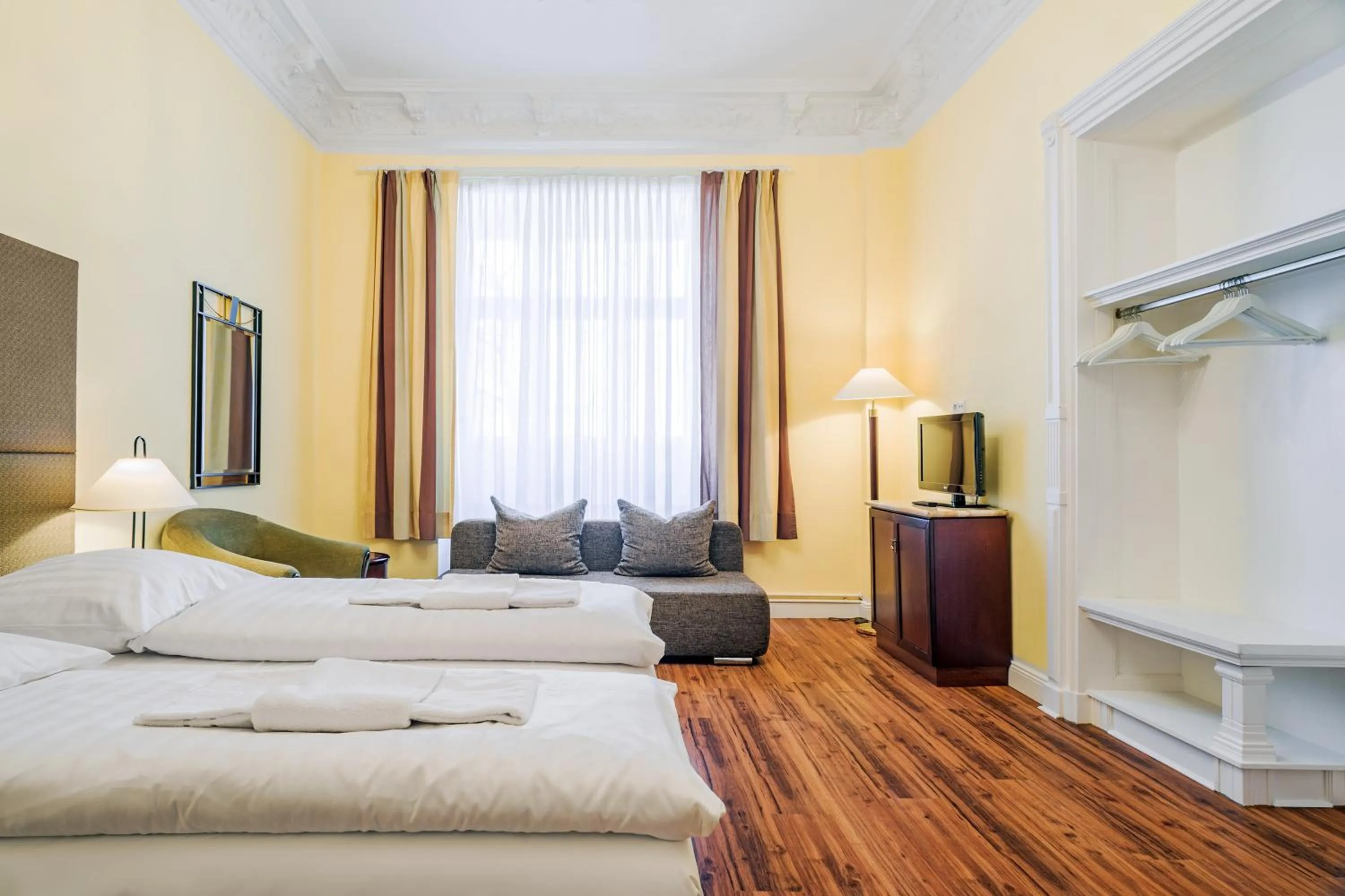 Other, Bed in Hotel-Pension Michele