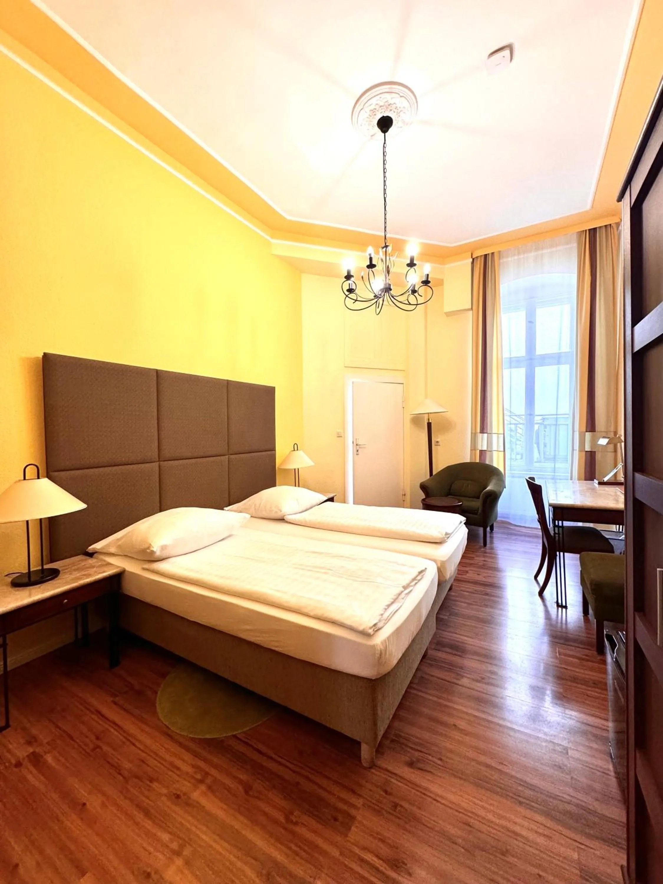 Bed in Hotel-Pension Michele