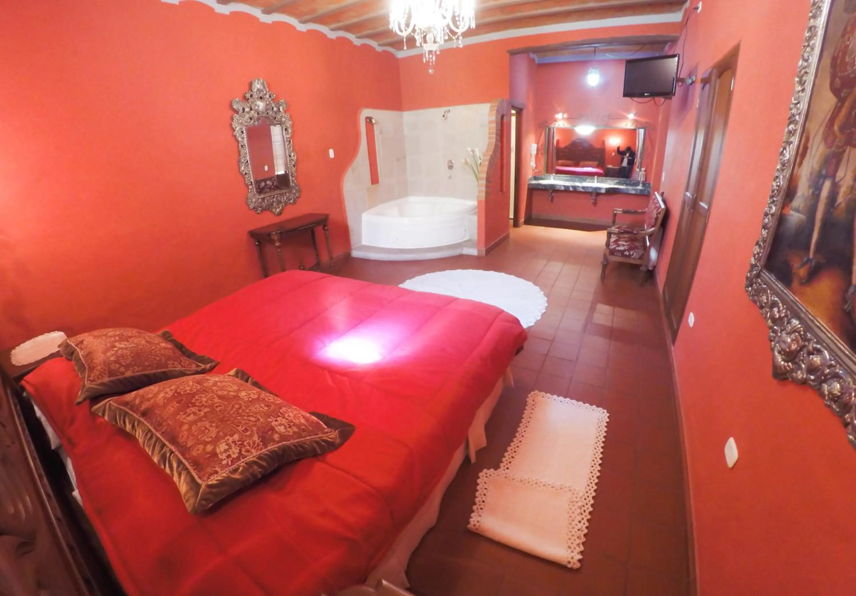 Bed in Hotel Monasterio