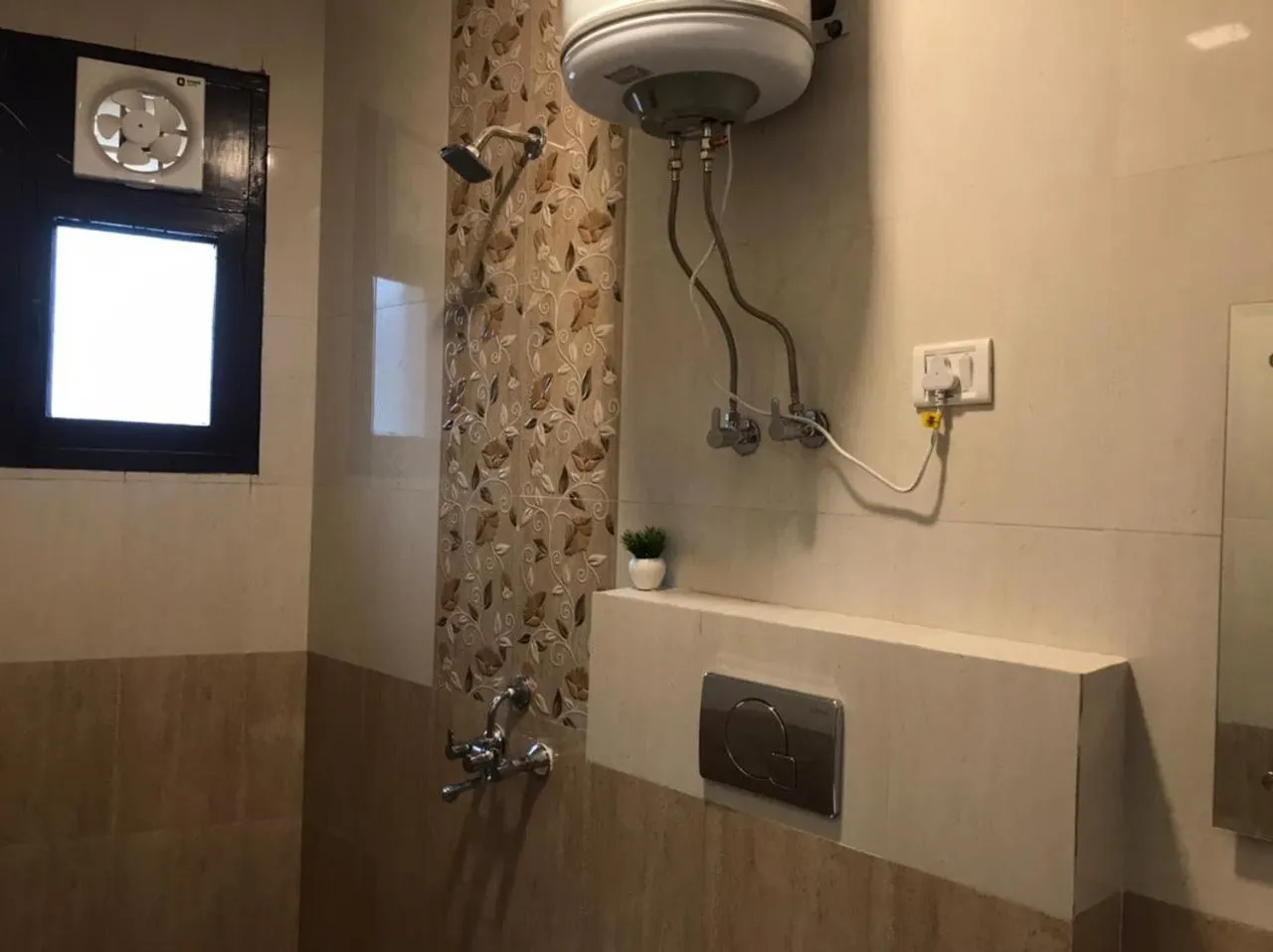 Bathroom in The Divine Oak