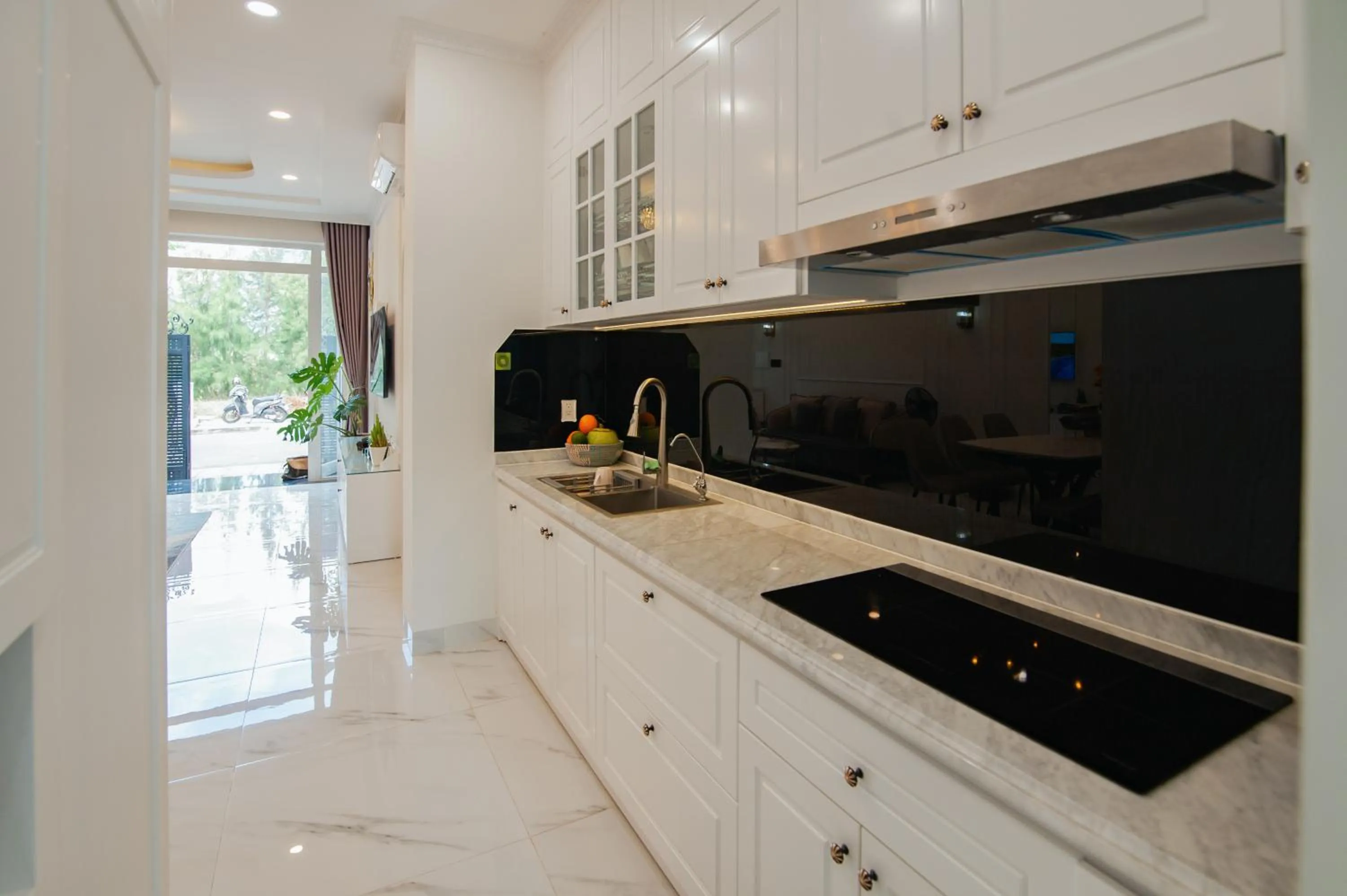 stove in The View Hotel