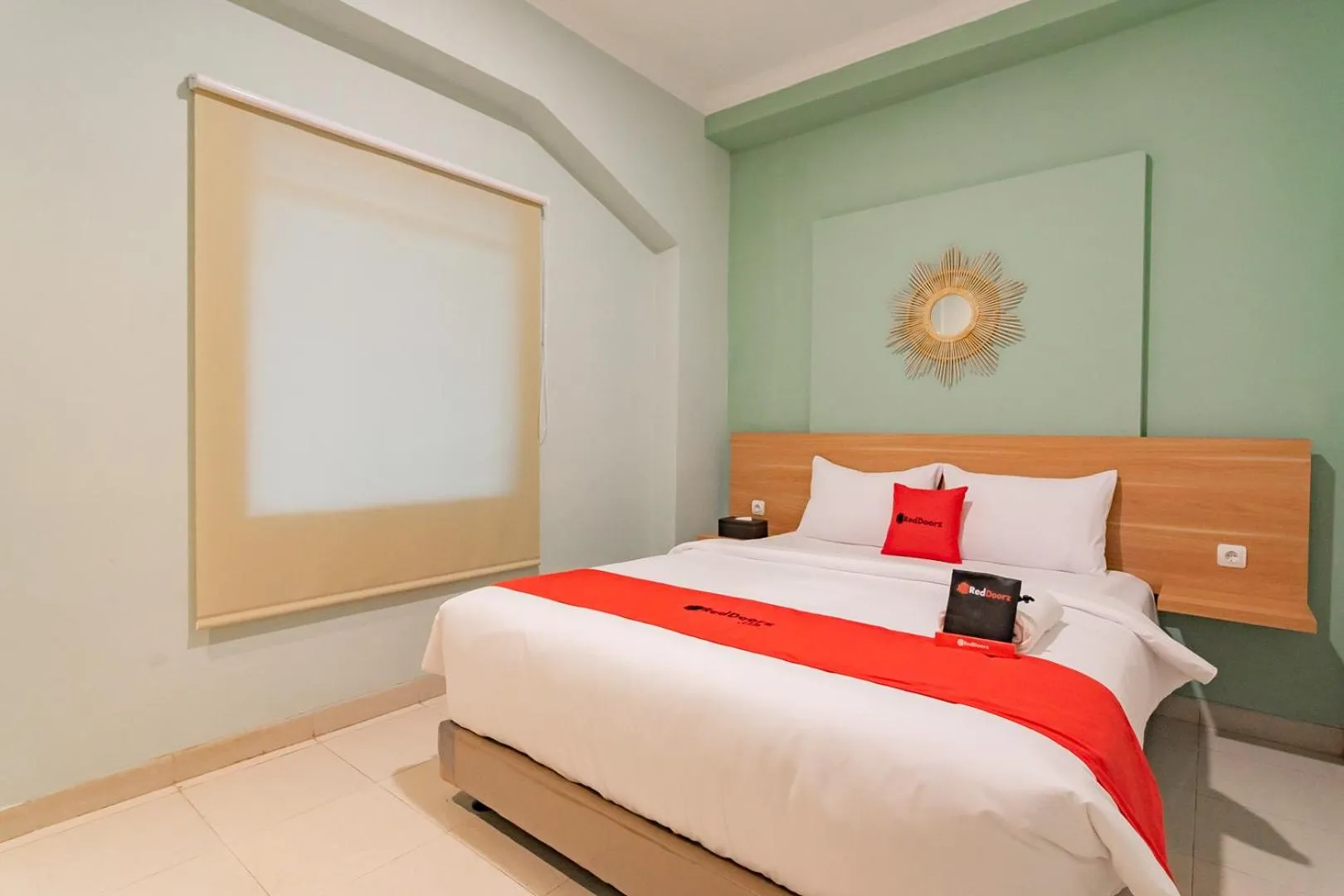 Bed in RedDoorz Plus @ Bagusrangin Street