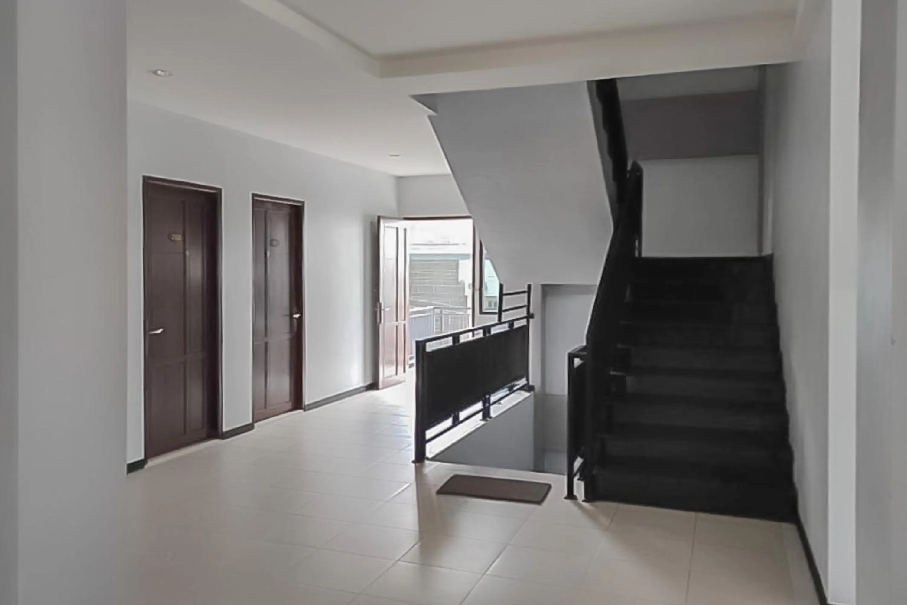 Balcony/Terrace in RedDoorz Syariah Plus near Tanjungpura University 2 Pontianak