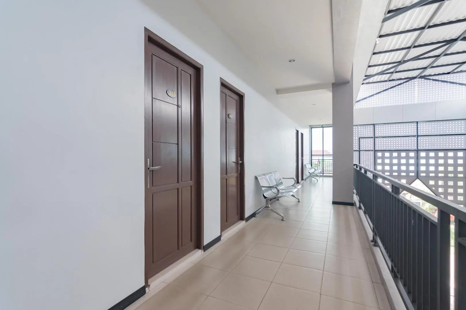 RedDoorz Syariah Plus near Tanjungpura University 2 Pontianak