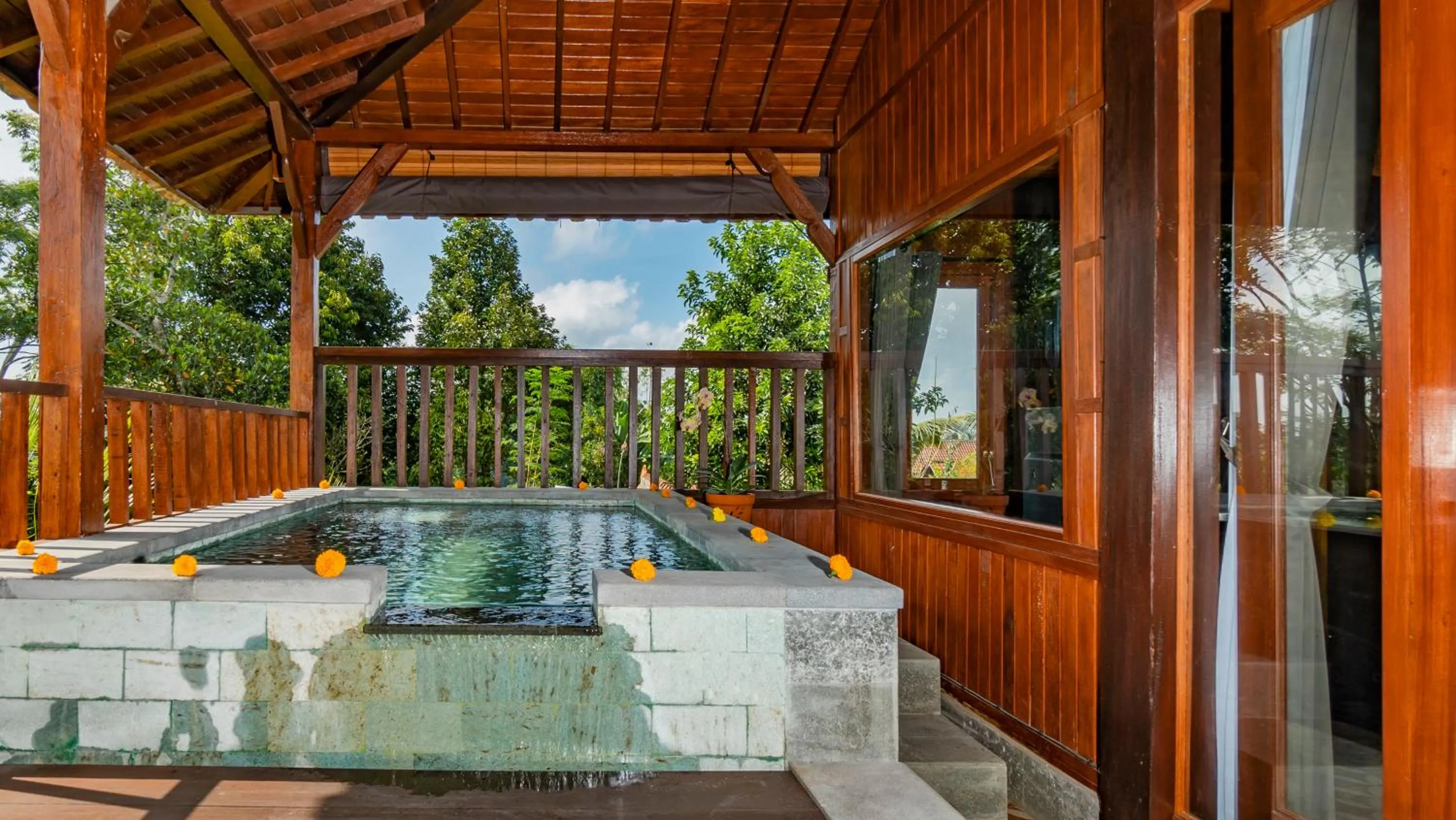 Swimming pool in Magatama Villa by Mahaputra