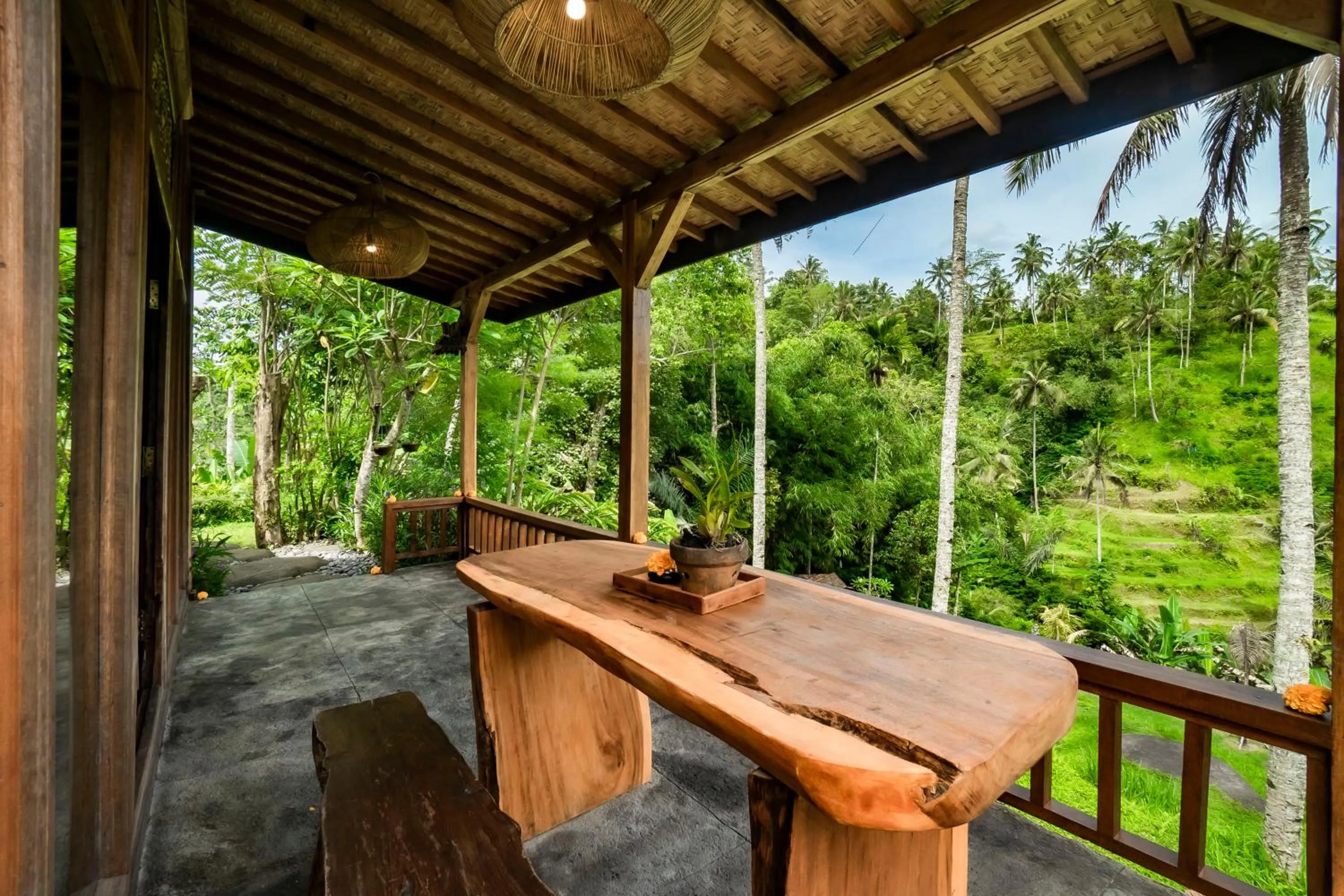 Balcony/Terrace in Magatama Villa by Mahaputra