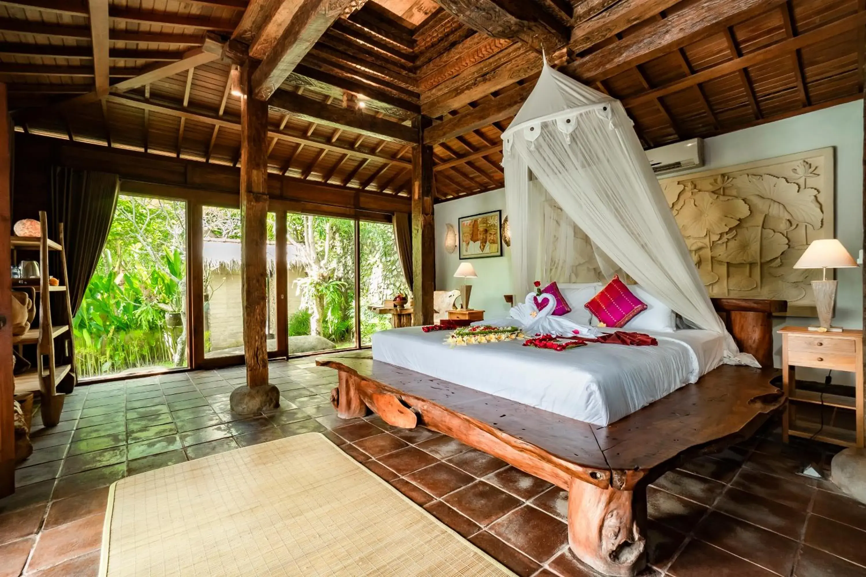 Bedroom, Bed in Magatama Villa by Mahaputra Bedroom, Bed in Magatama Villa by Mahaputra