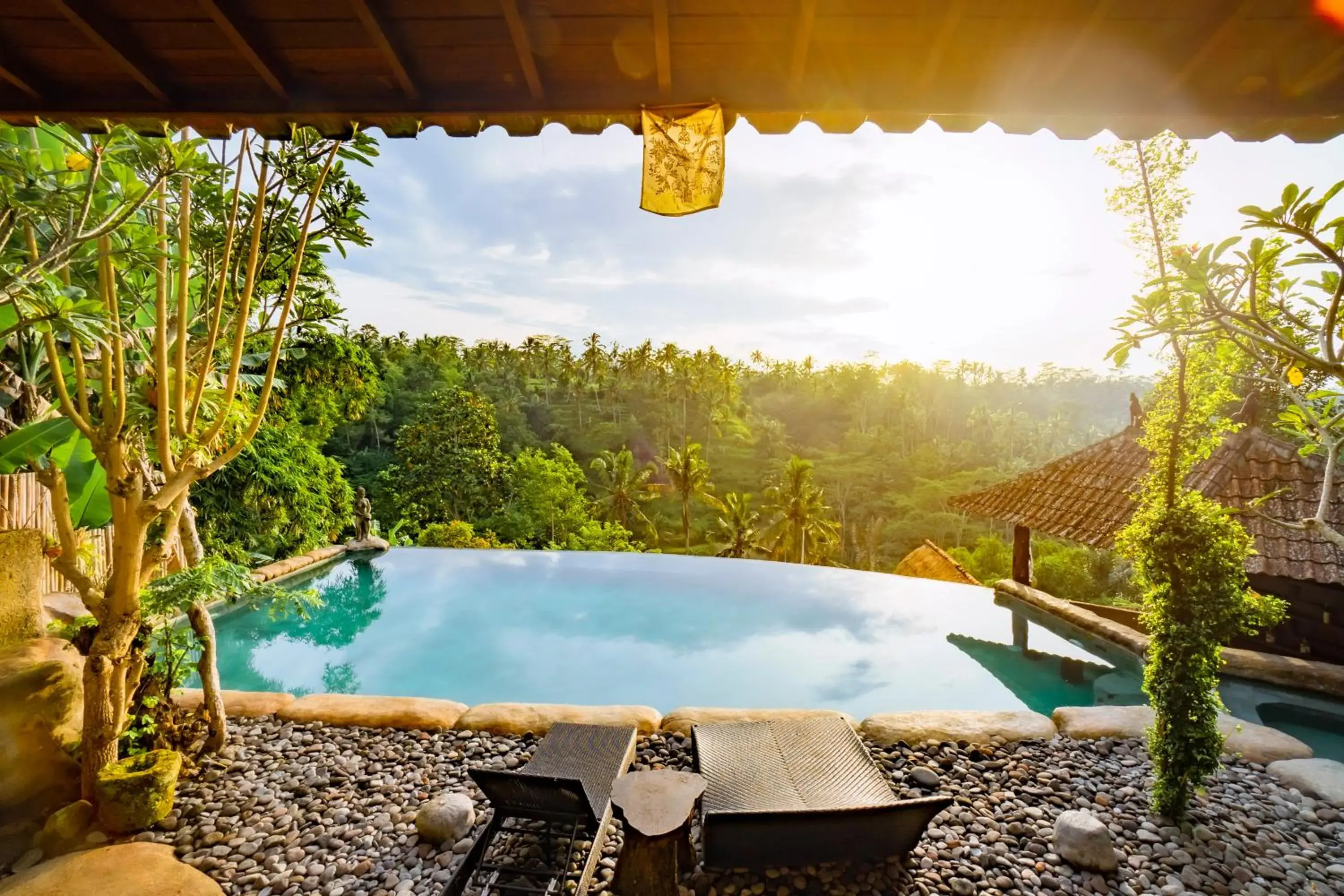 Swimming pool in Magatama Villa by Mahaputra Swimming pool in Magatama Villa by Mahaputra