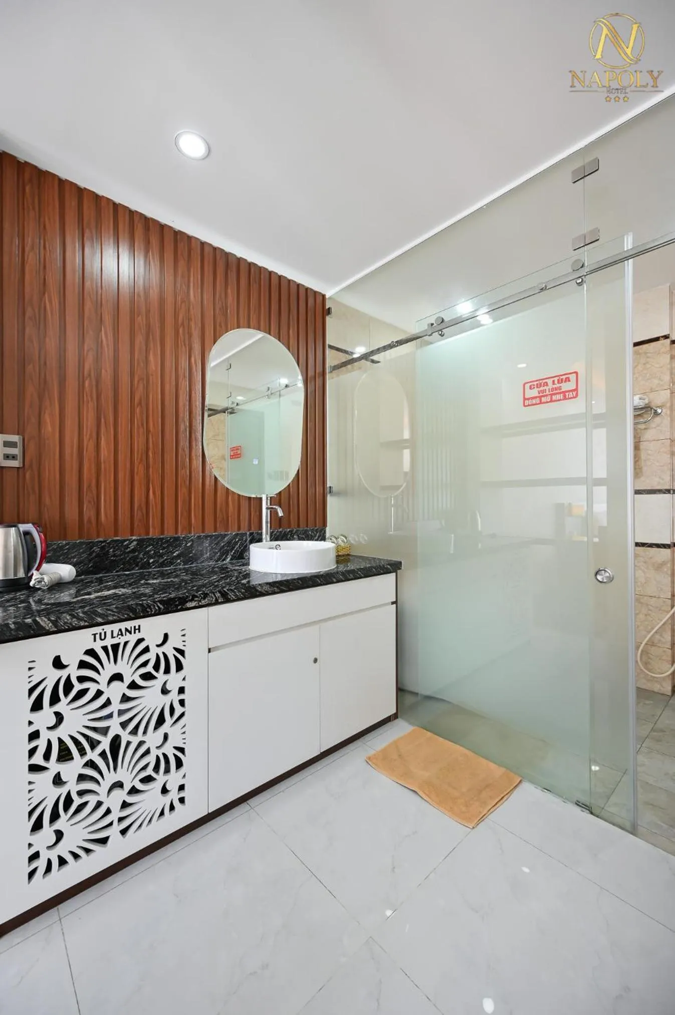 Bathroom in Napoly Hotel