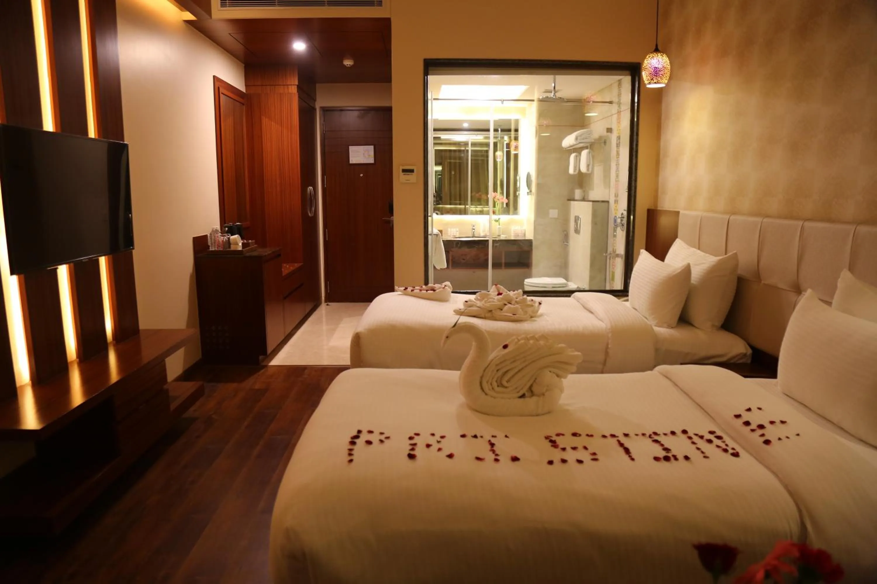 Photo of the whole room, Bed in Pristine Hotel, Varanasi