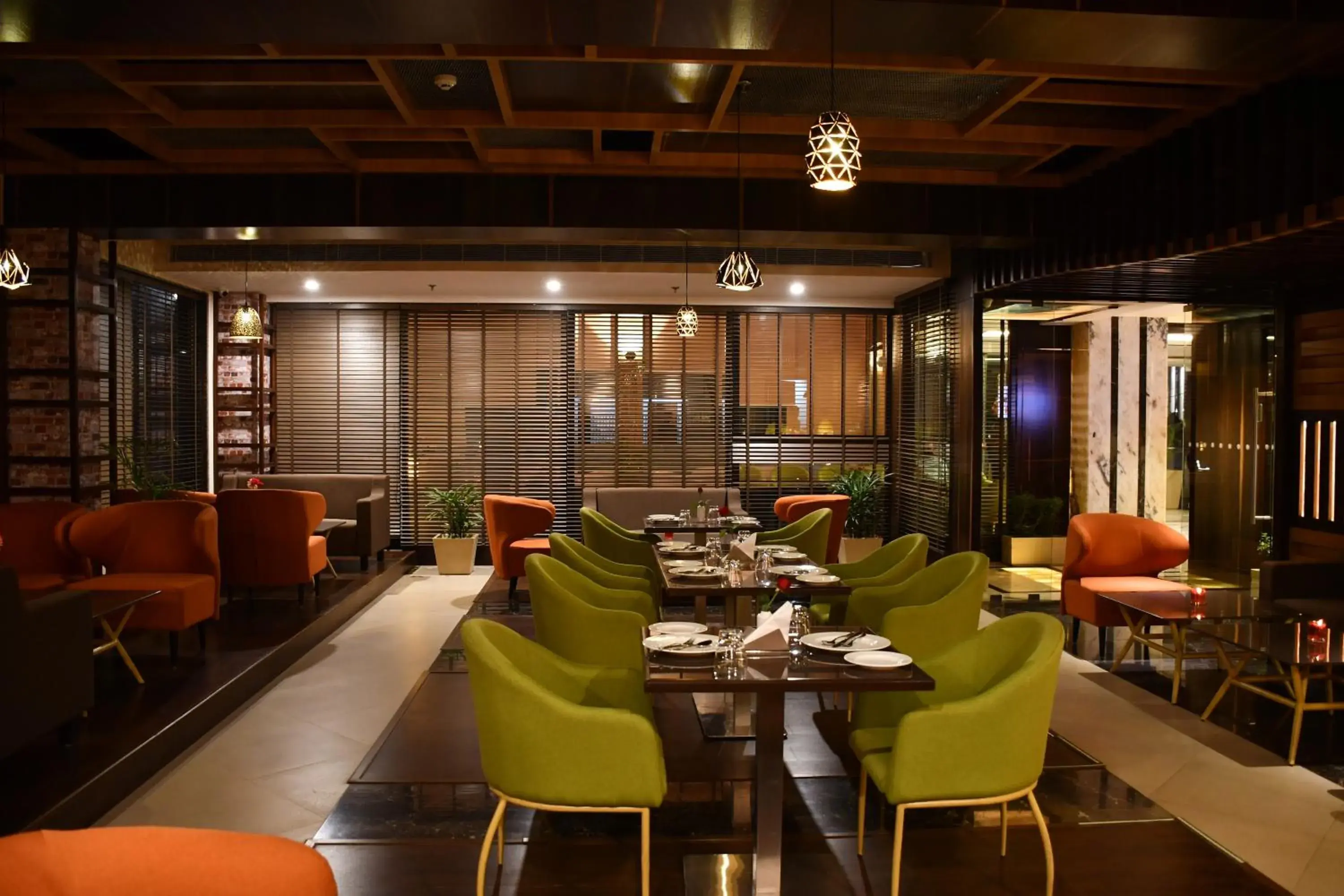 Restaurant/places to eat in Pristine Hotel, Varanasi Restaurant/places to eat in Pristine Hotel, Varanasi