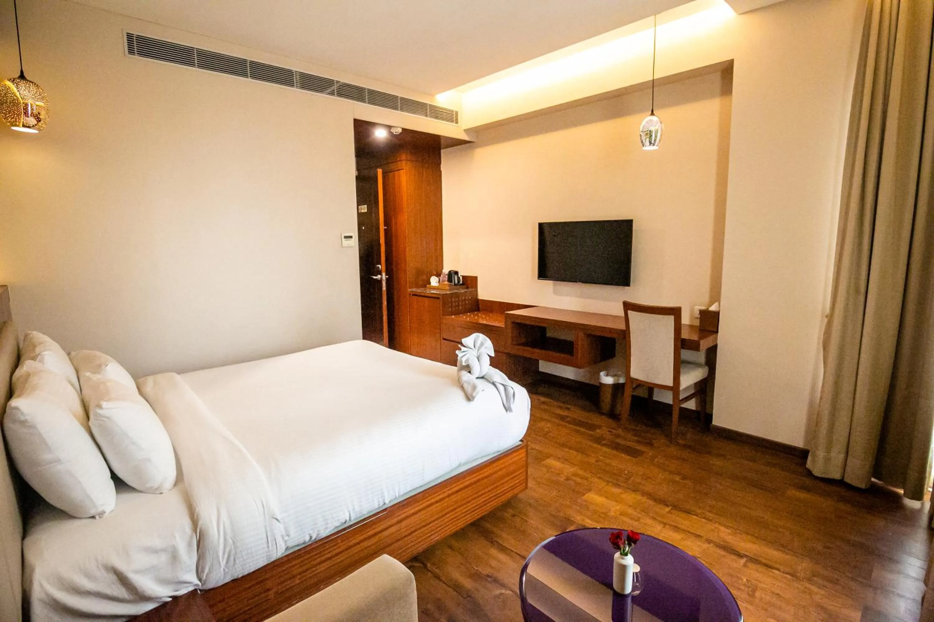 Bed in Pristine Hotel, Varanasi