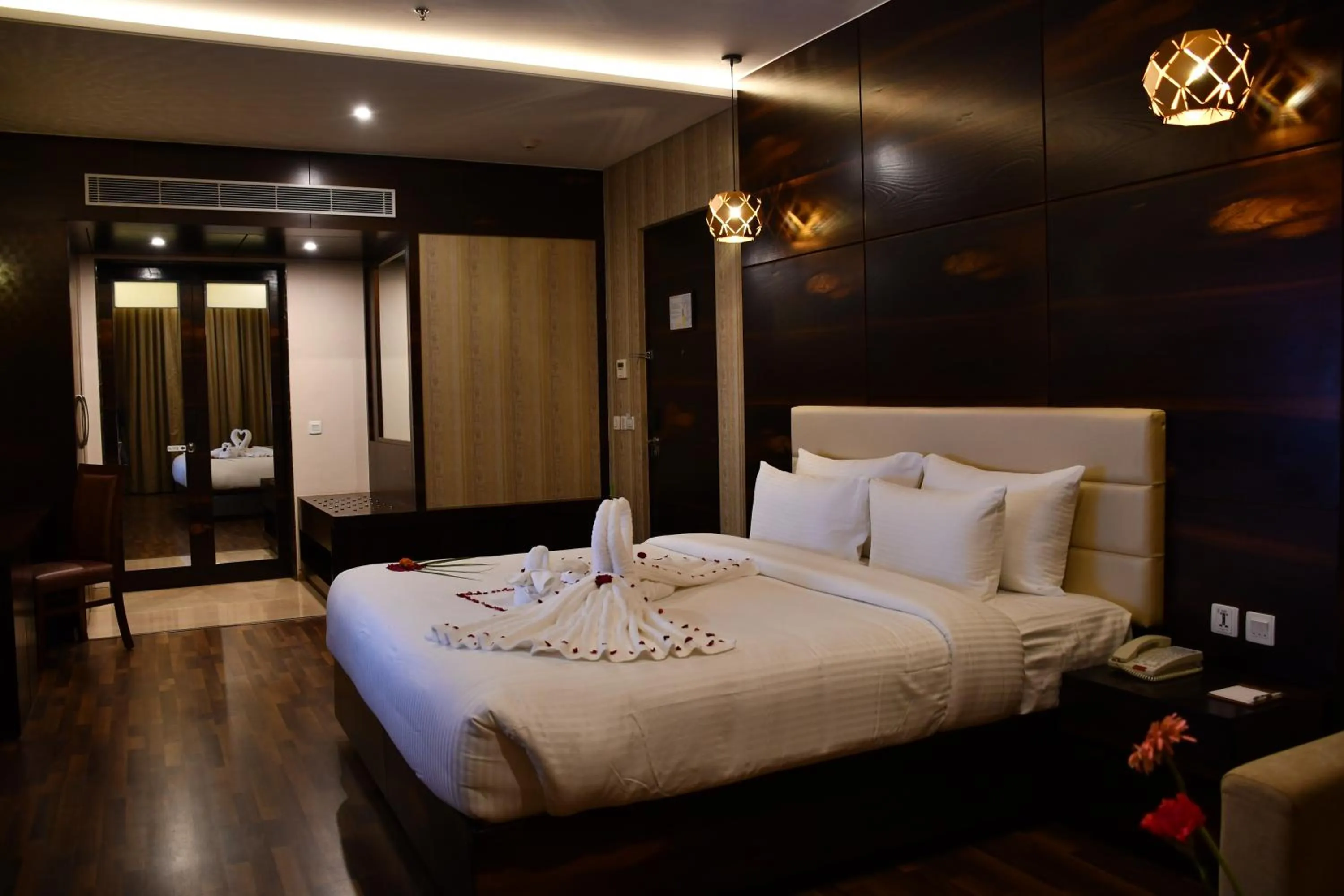 Photo of the whole room, Bed in Pristine Hotel, Varanasi