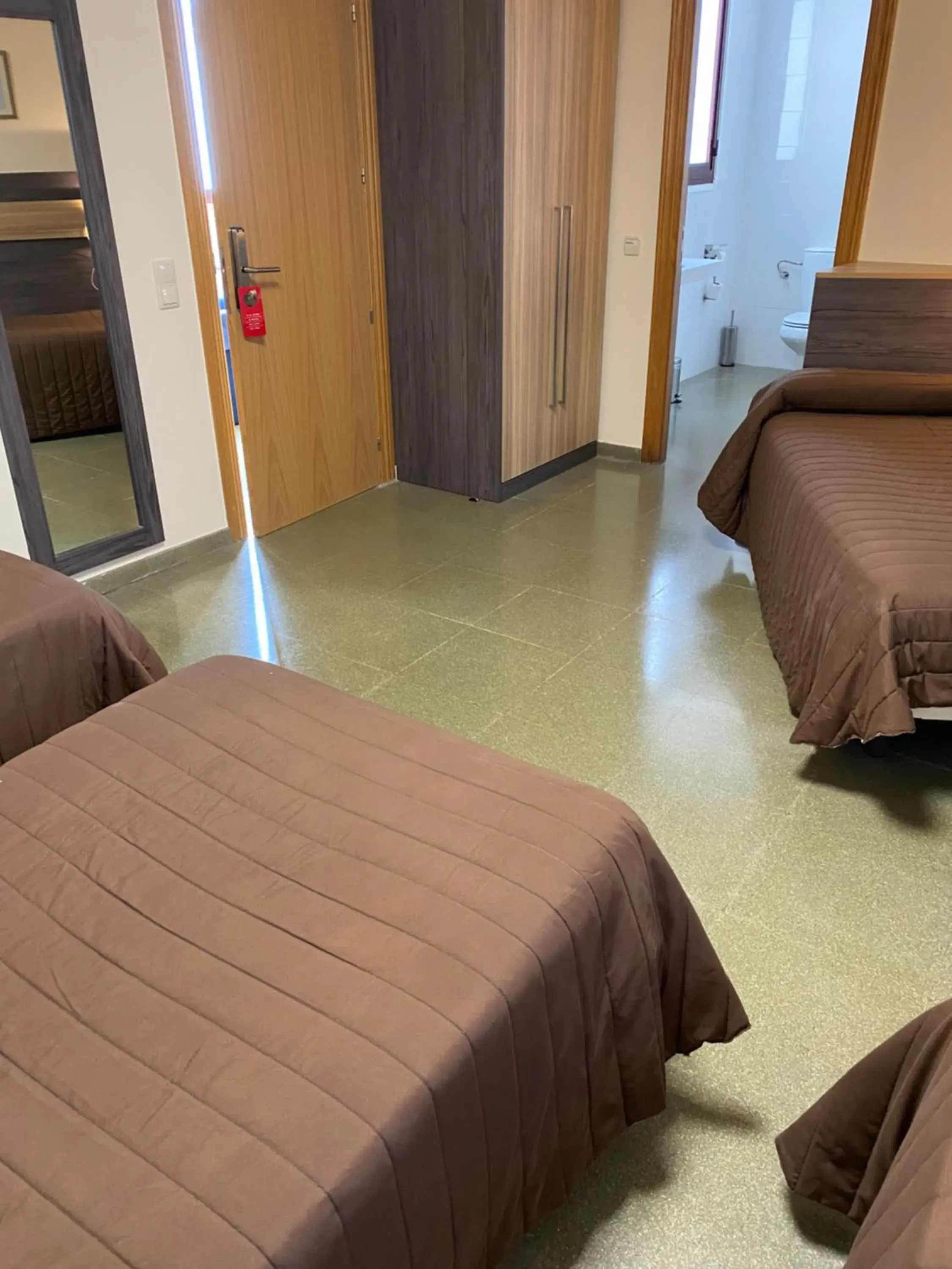 Classic Quadruple Room in Hostal Meson Pepa Classic Quadruple Room in Hostal Meson Pepa