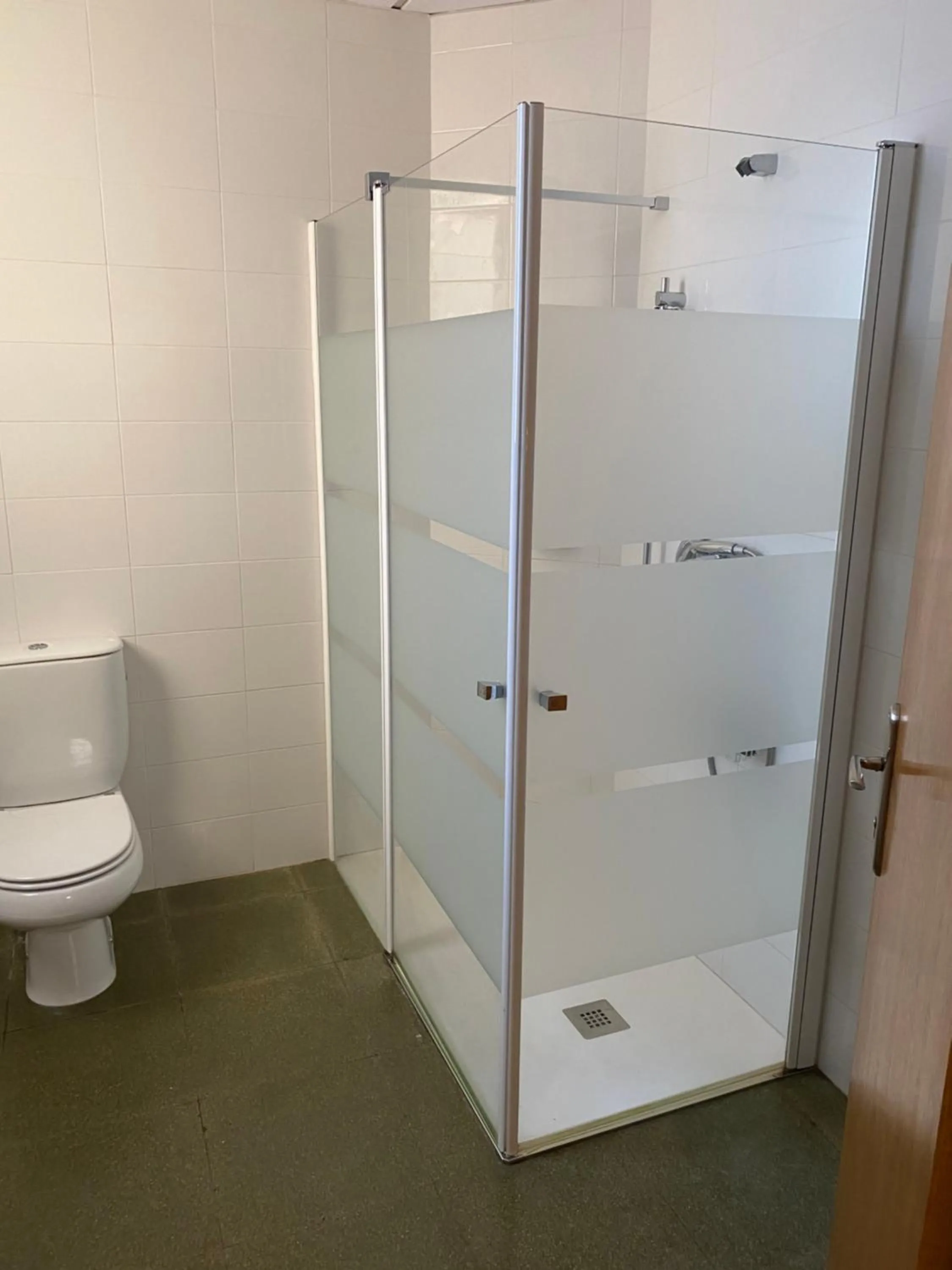 Basic Triple Room in Hostal Meson Pepa