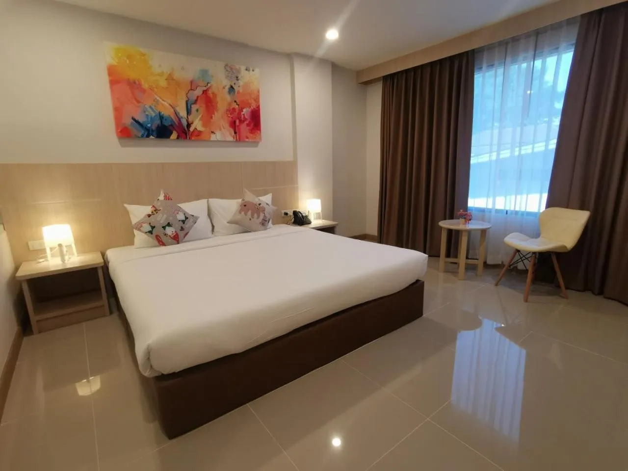 Photo of the whole room, Bed in Malee Hotel