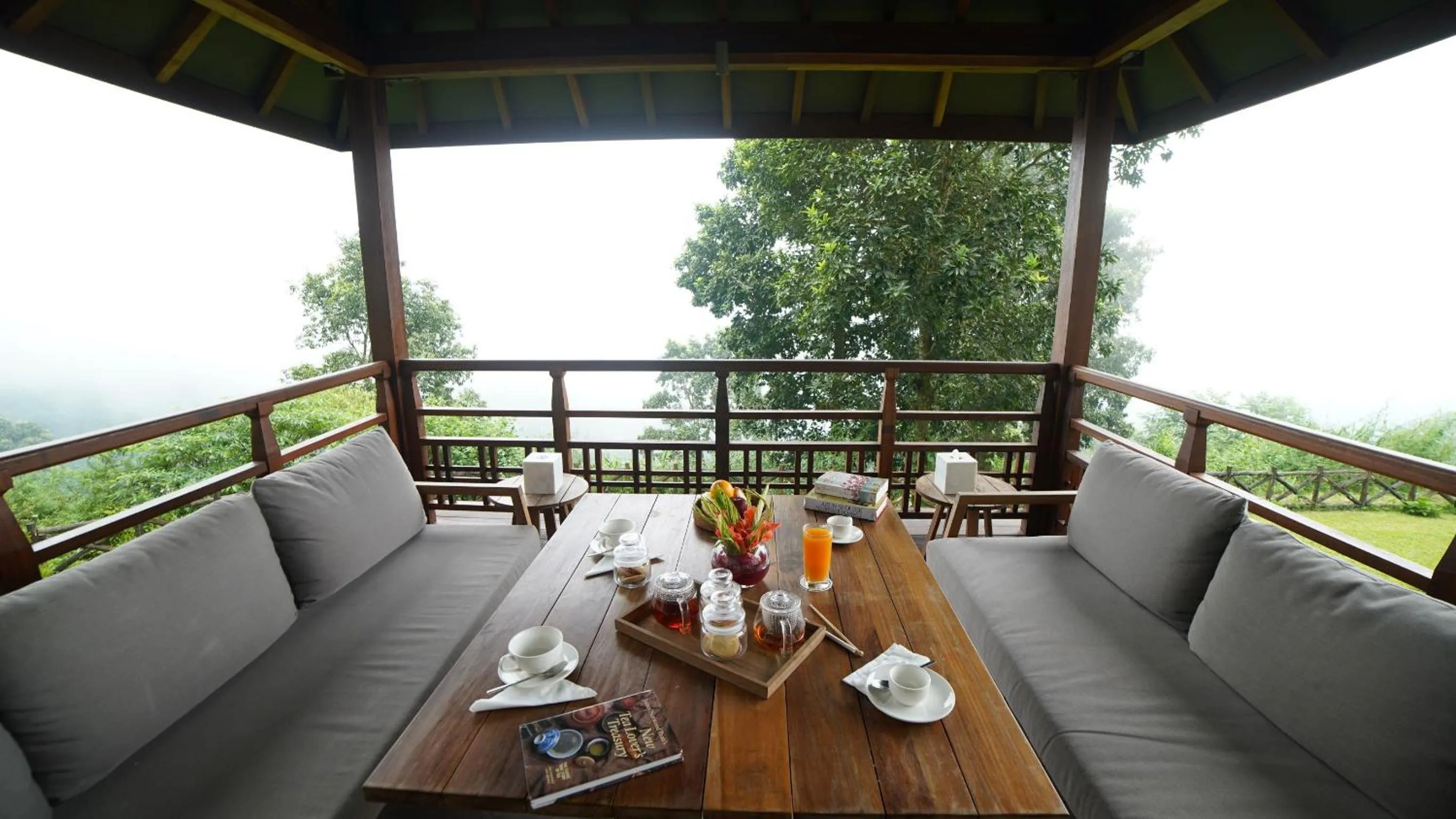 Balcony/Terrace in Taj Chia Kutir Resort & Spa Darjeeling