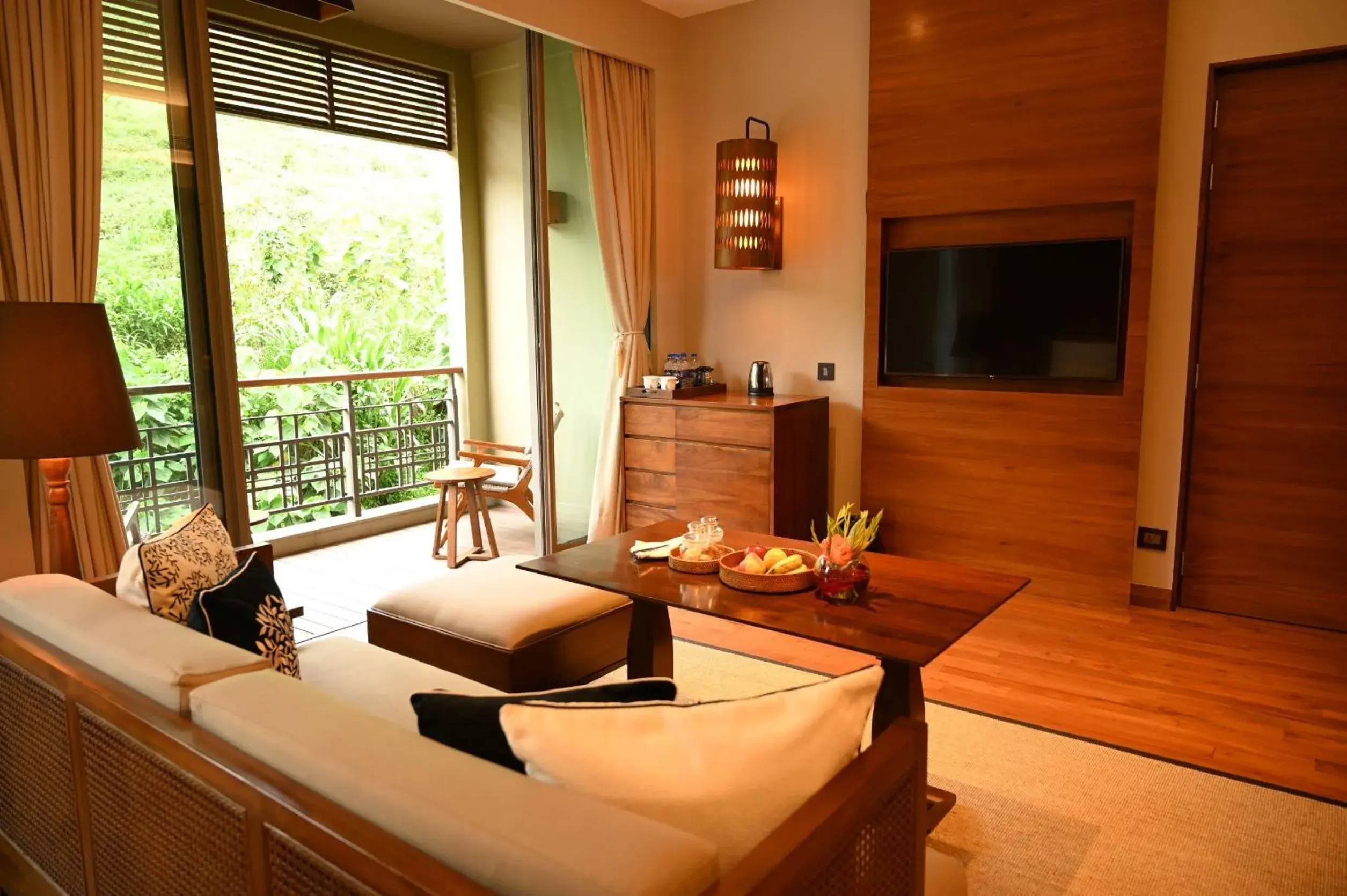 Luxury Room twin Bed - single occupancy in Taj Chia Kutir Resort & Spa Darjeeling Luxury Room twin Bed - single occupancy in Taj Chia Kutir Resort & Spa Darjeeling