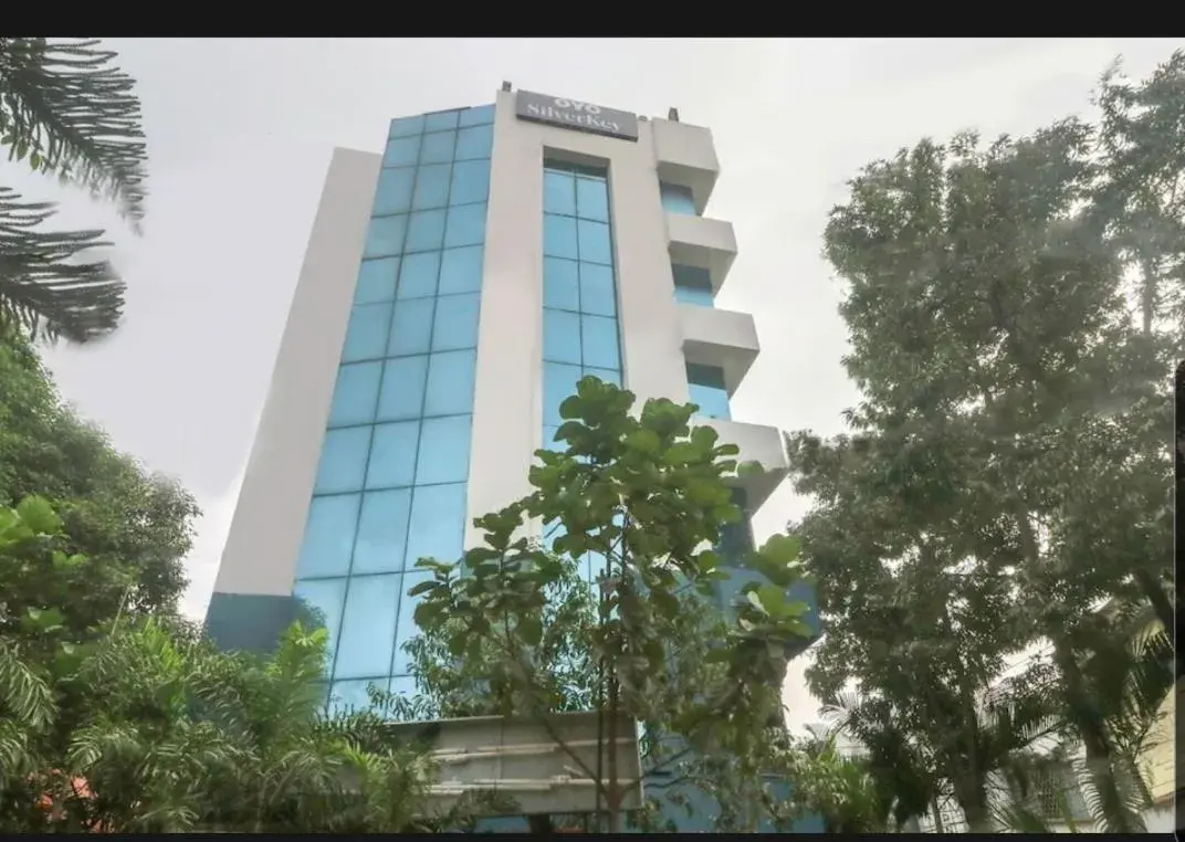 Property building in Hotel Mayfair Tower Property building in Hotel Mayfair Tower