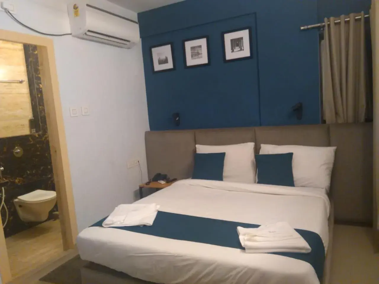 Bed in Hotel Mayfair Tower Bed in Hotel Mayfair Tower