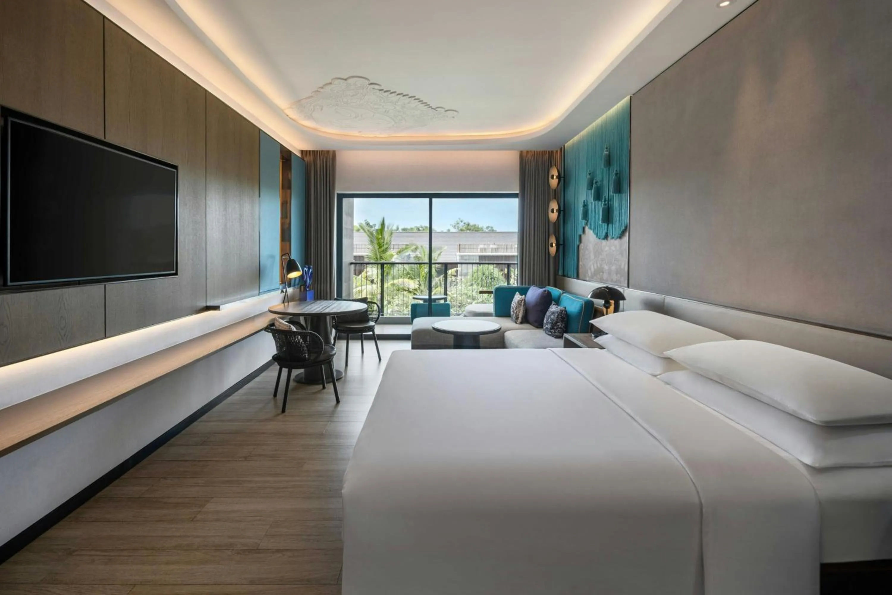 Photo of the whole room, Bed in Renaissance Bali Nusa Dua Resort