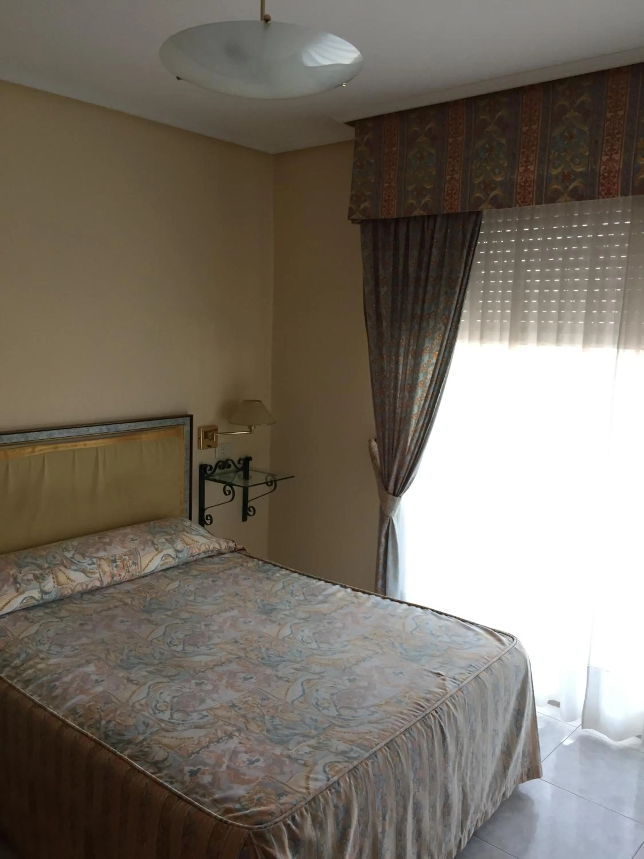 Standard Queen Room in Hotel Restaurante Derby