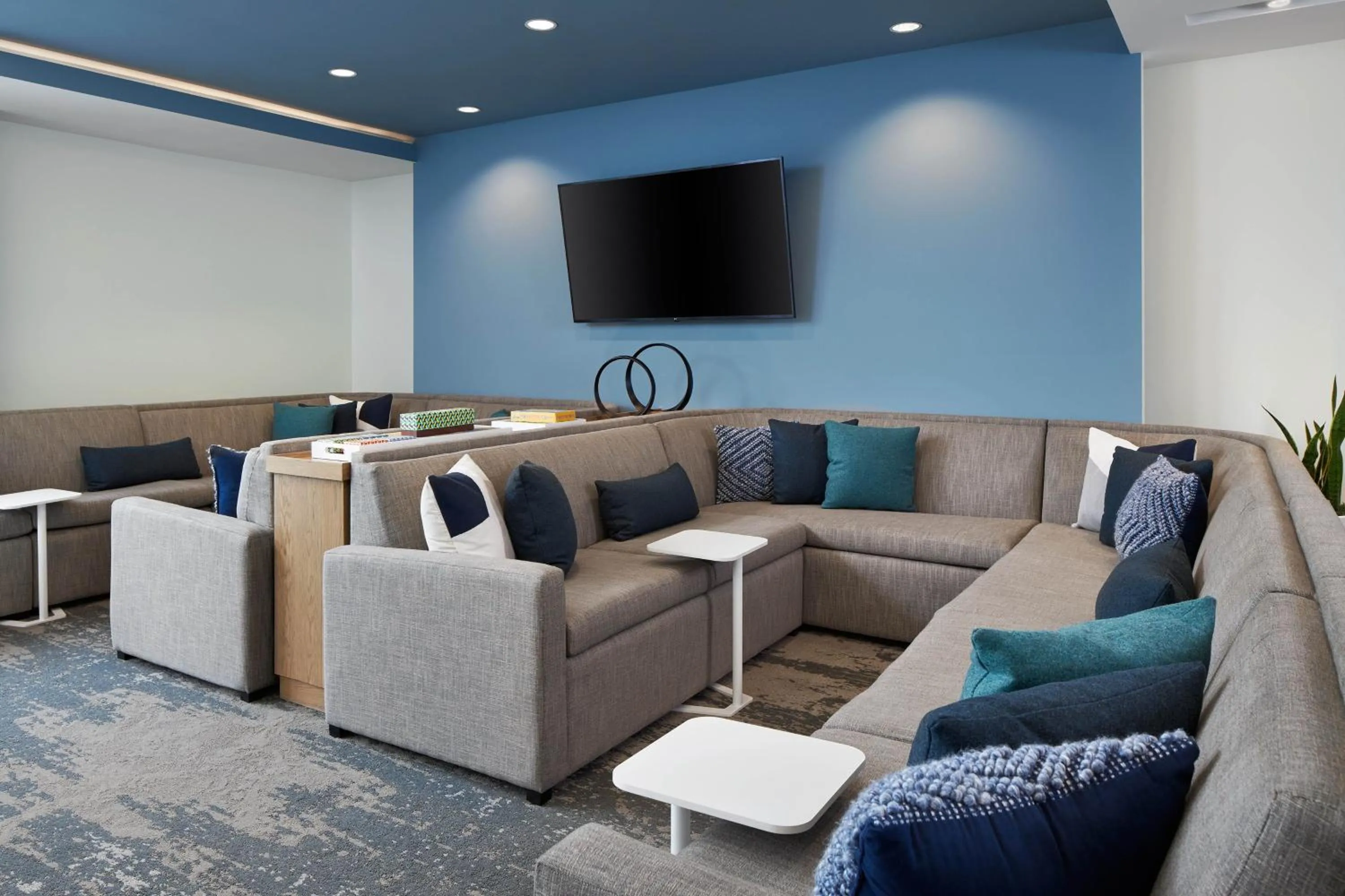 Lobby or reception in Element Valley Forge King of Prussia