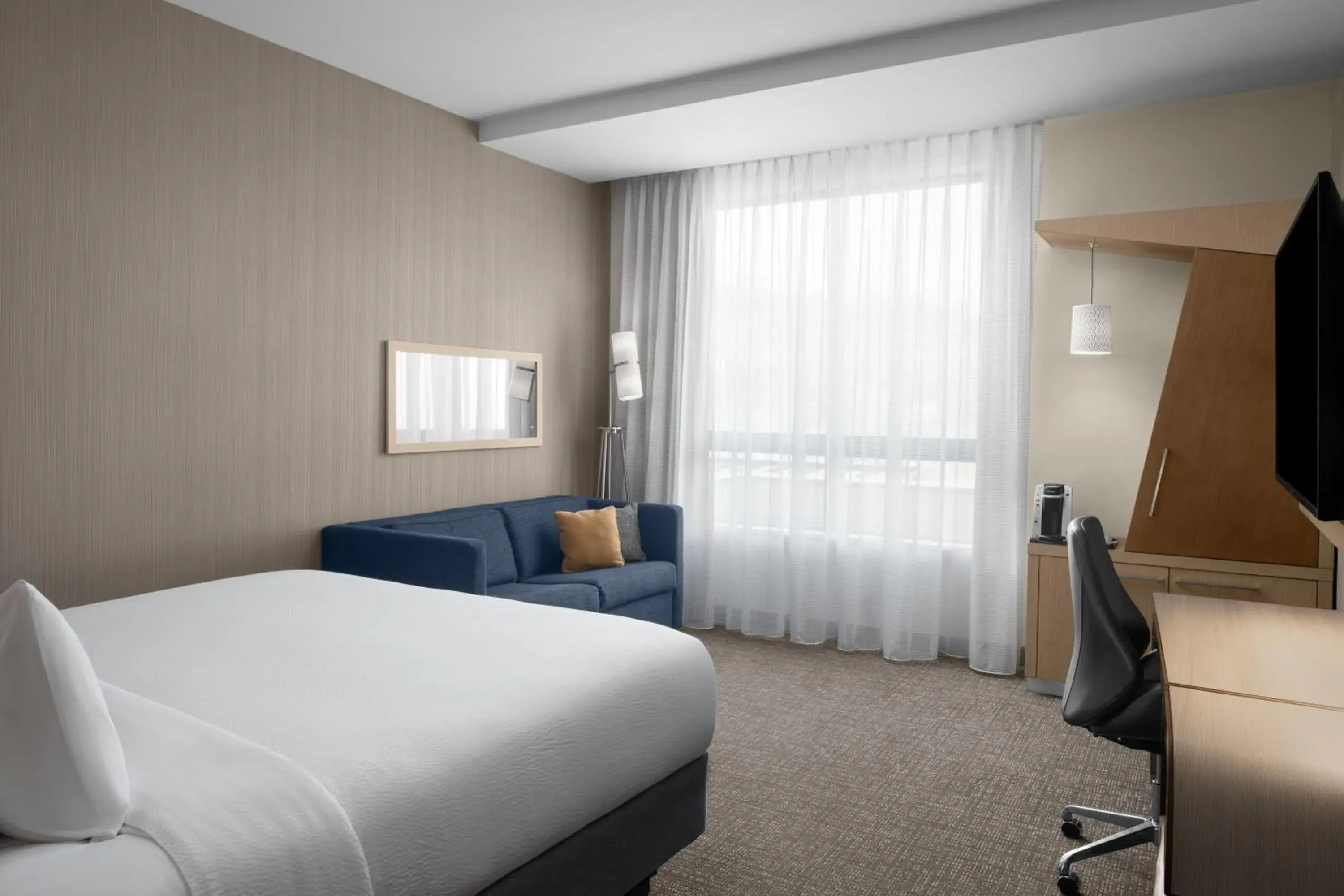 King Room with Sofa Bed in Courtyard by Marriott Salt Lake City Cottonwood King Room with Sofa Bed in Courtyard by Marriott Salt Lake City Cottonwood