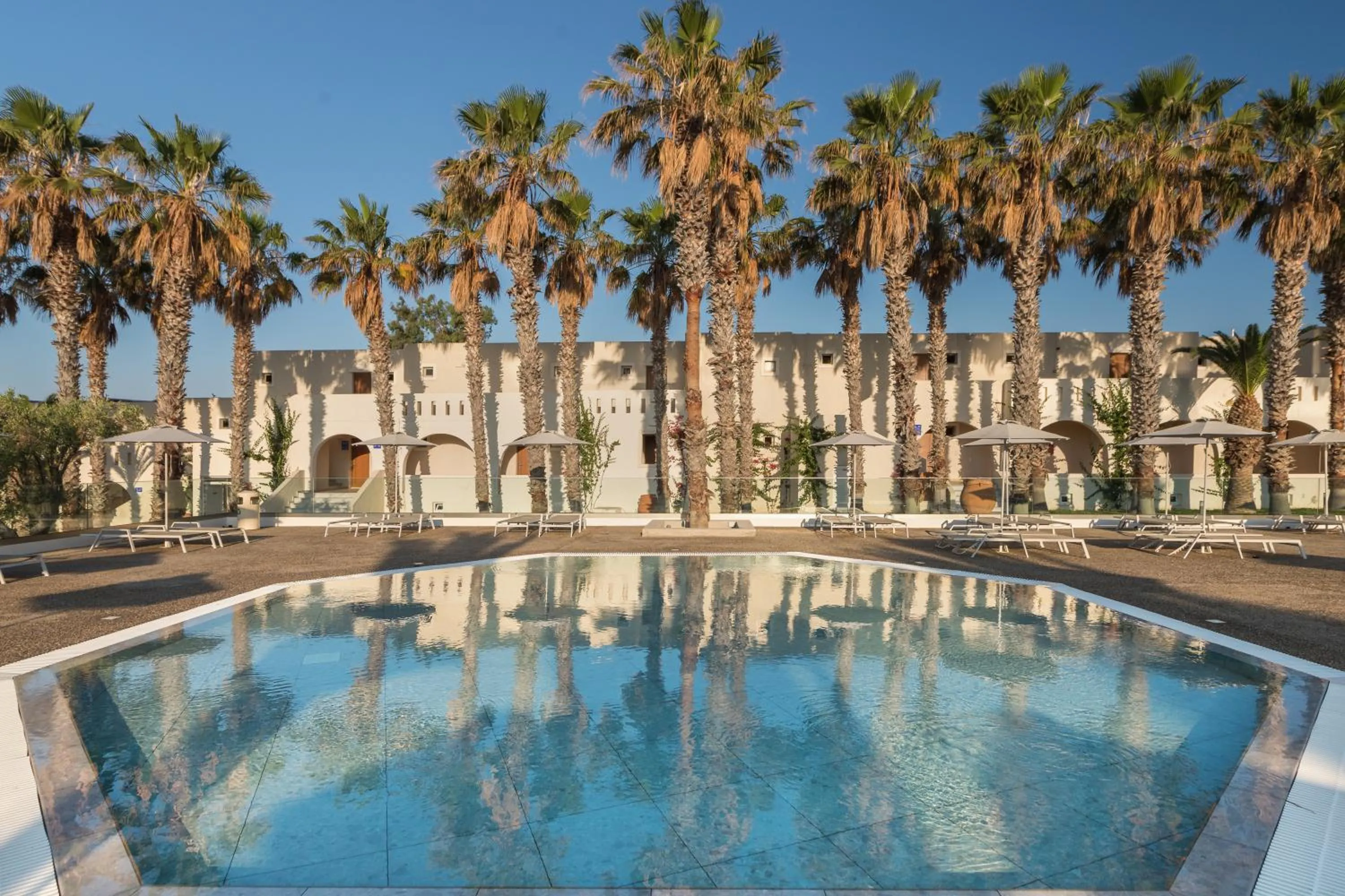 Porto Bello Beach Hotel